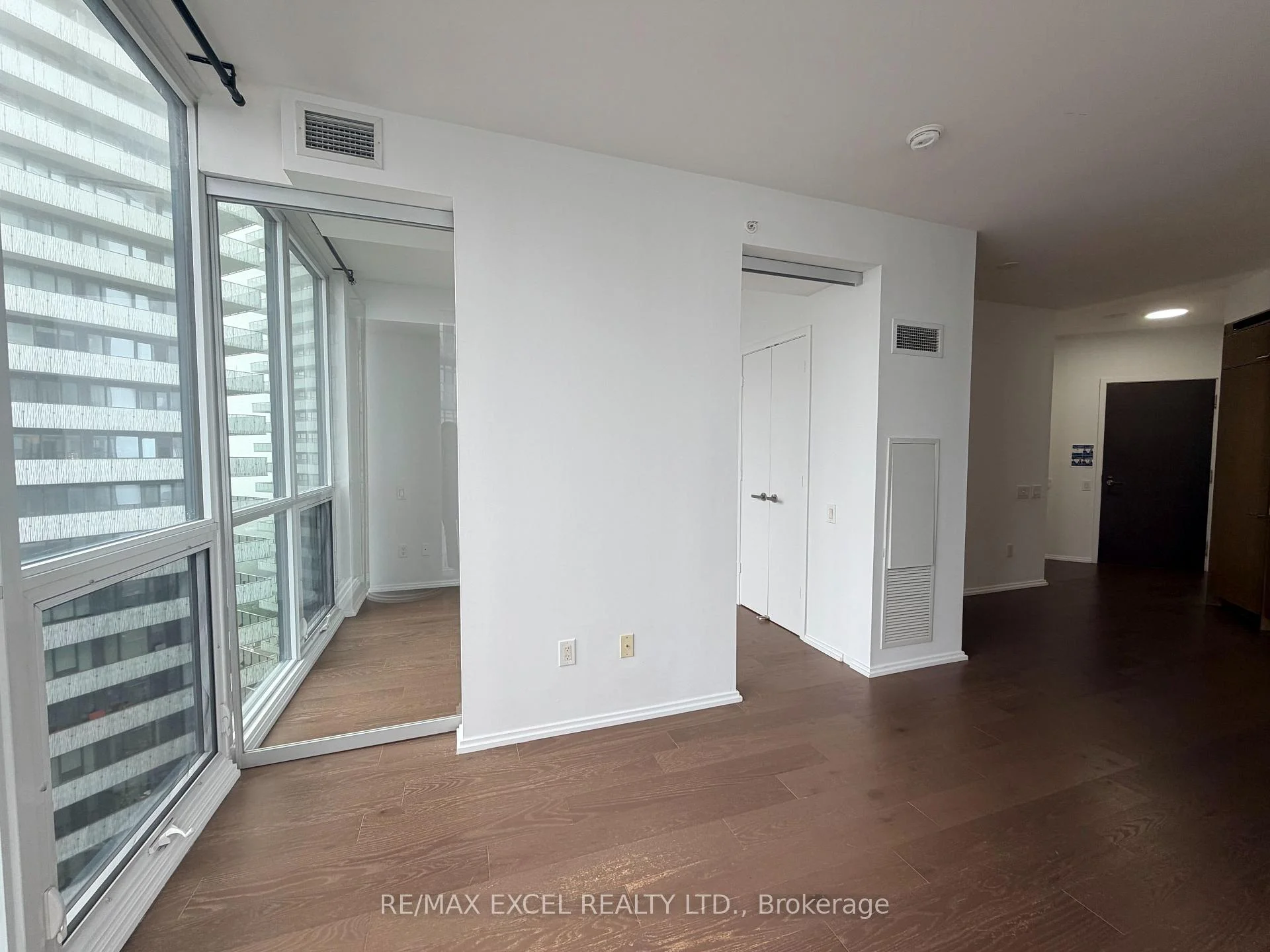 Photo 44 of Unit 4606, 45 Charles Street E, Toronto, Bay Street Corridor — HOMEH