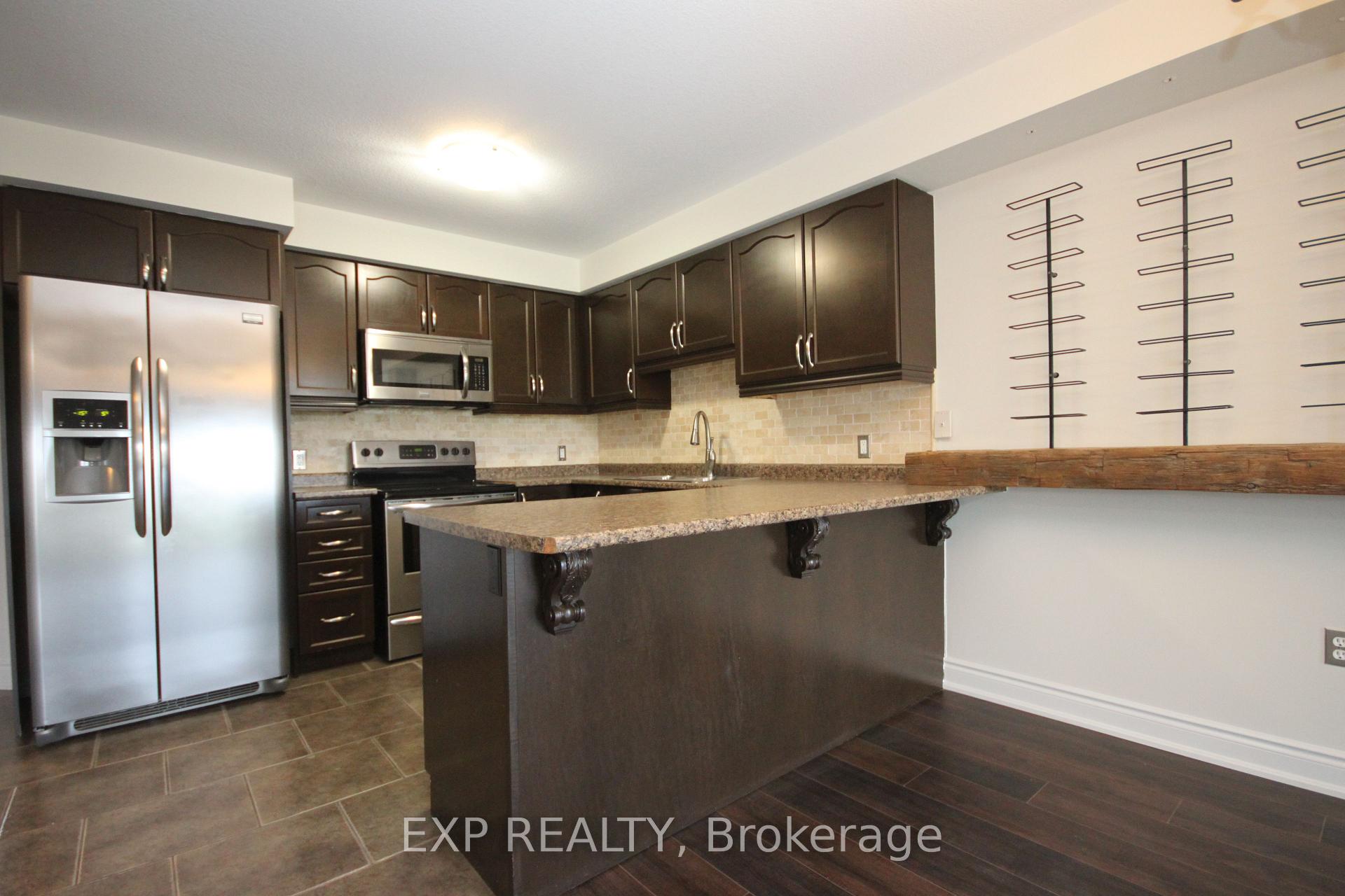 Photo 7 of 22 Geranium Avenue N, Hamilton, Rural Glanbrook — HOMEH