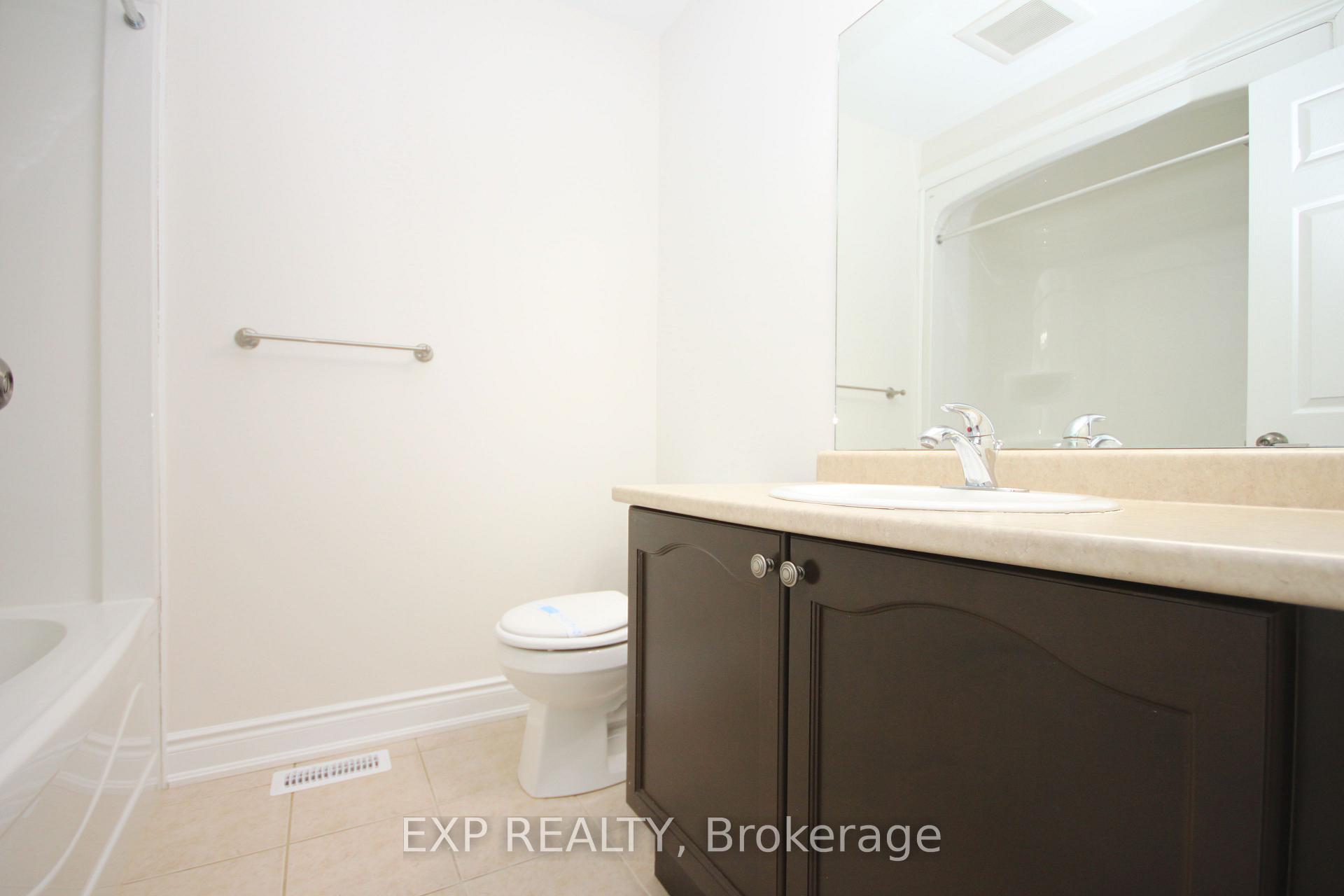 Photo 11 of 22 Geranium Avenue N, Hamilton, Rural Glanbrook — HOMEH
