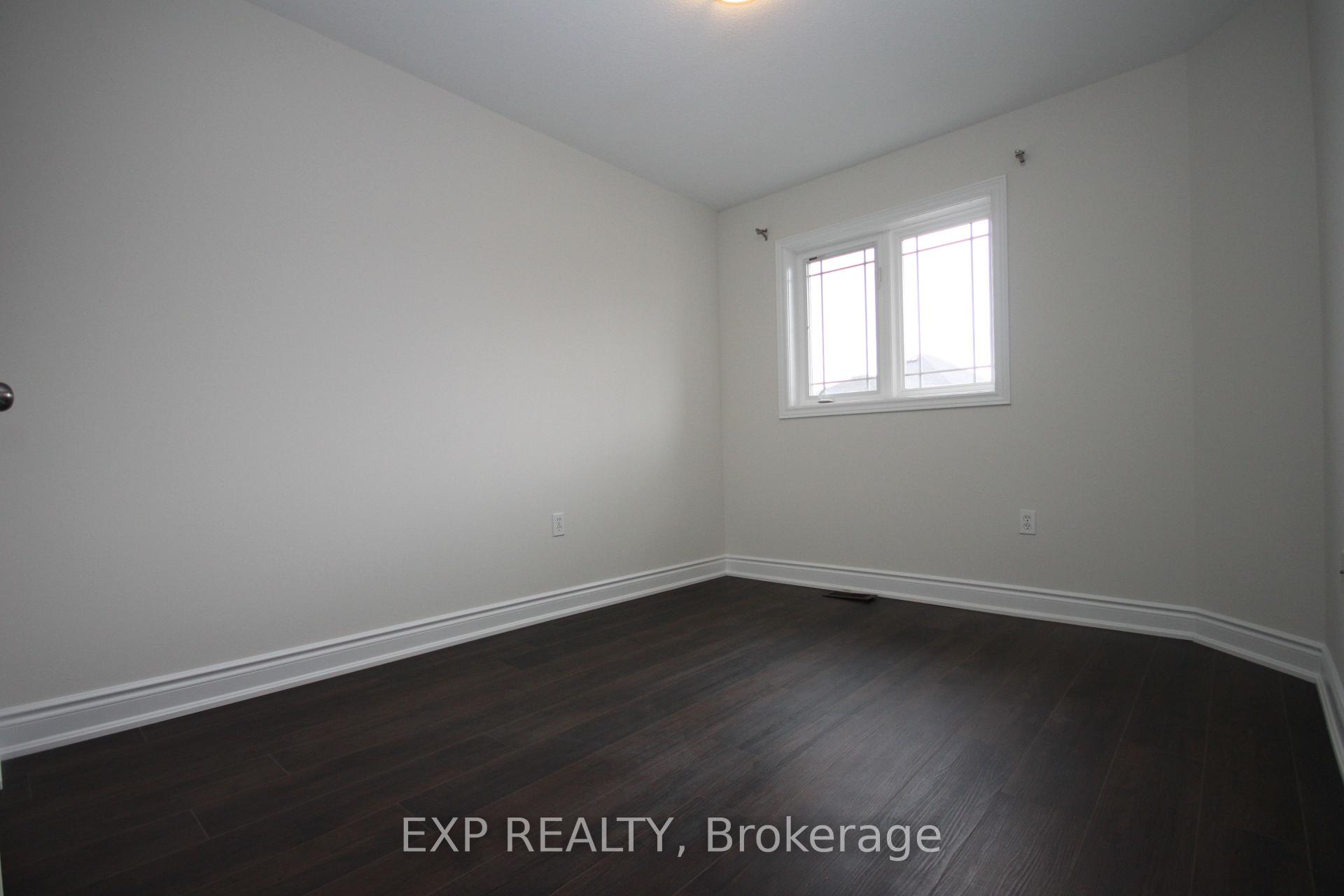 Photo 12 of 22 Geranium Avenue N, Hamilton, Rural Glanbrook — HOMEH