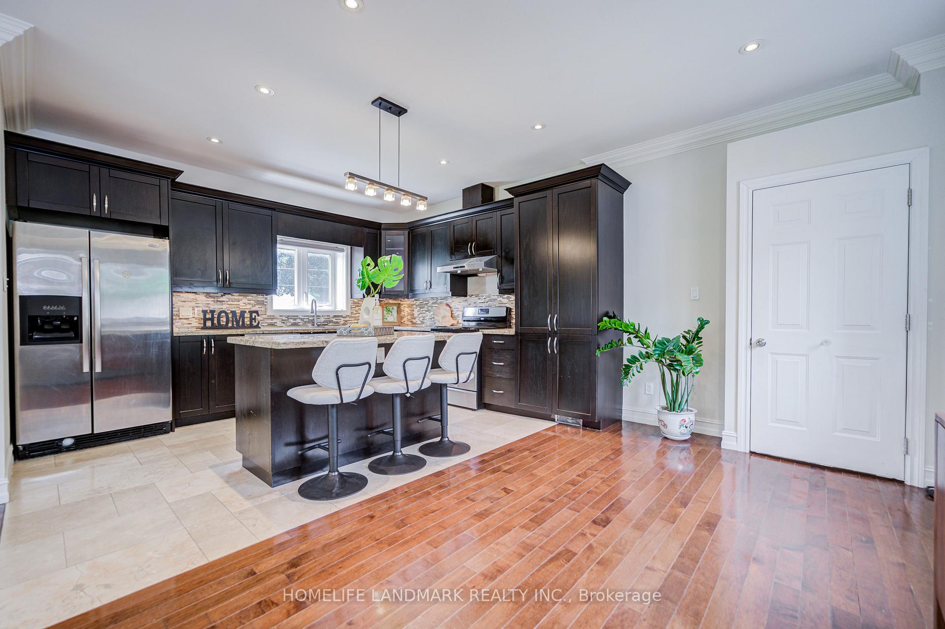 Photo 8 of 964 Pharmacy Avenue, Scarborough, Wexford-Maryvale — HOMEH