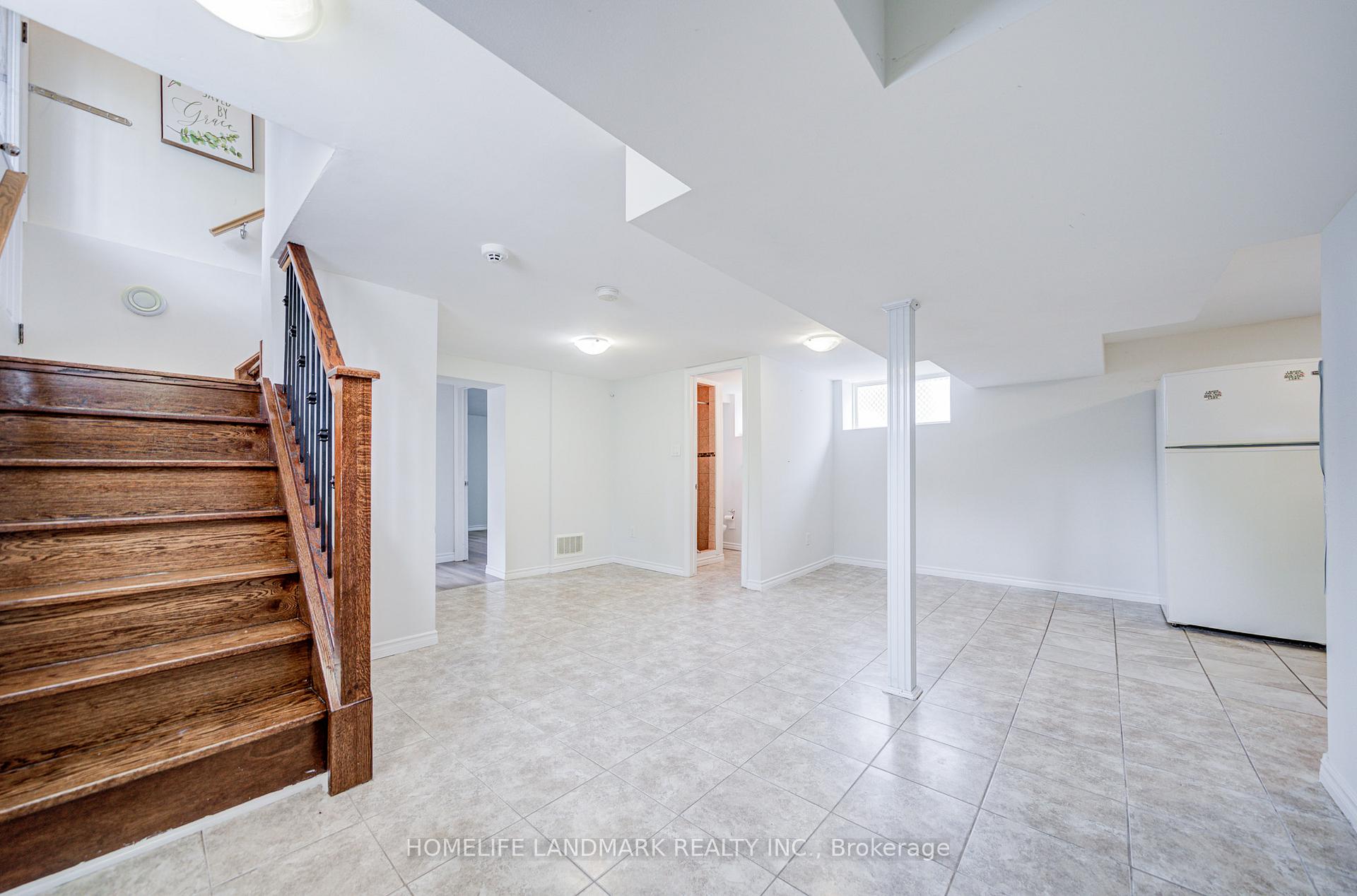 Photo 27 of 964 Pharmacy Avenue, Scarborough, Wexford-Maryvale — HOMEH