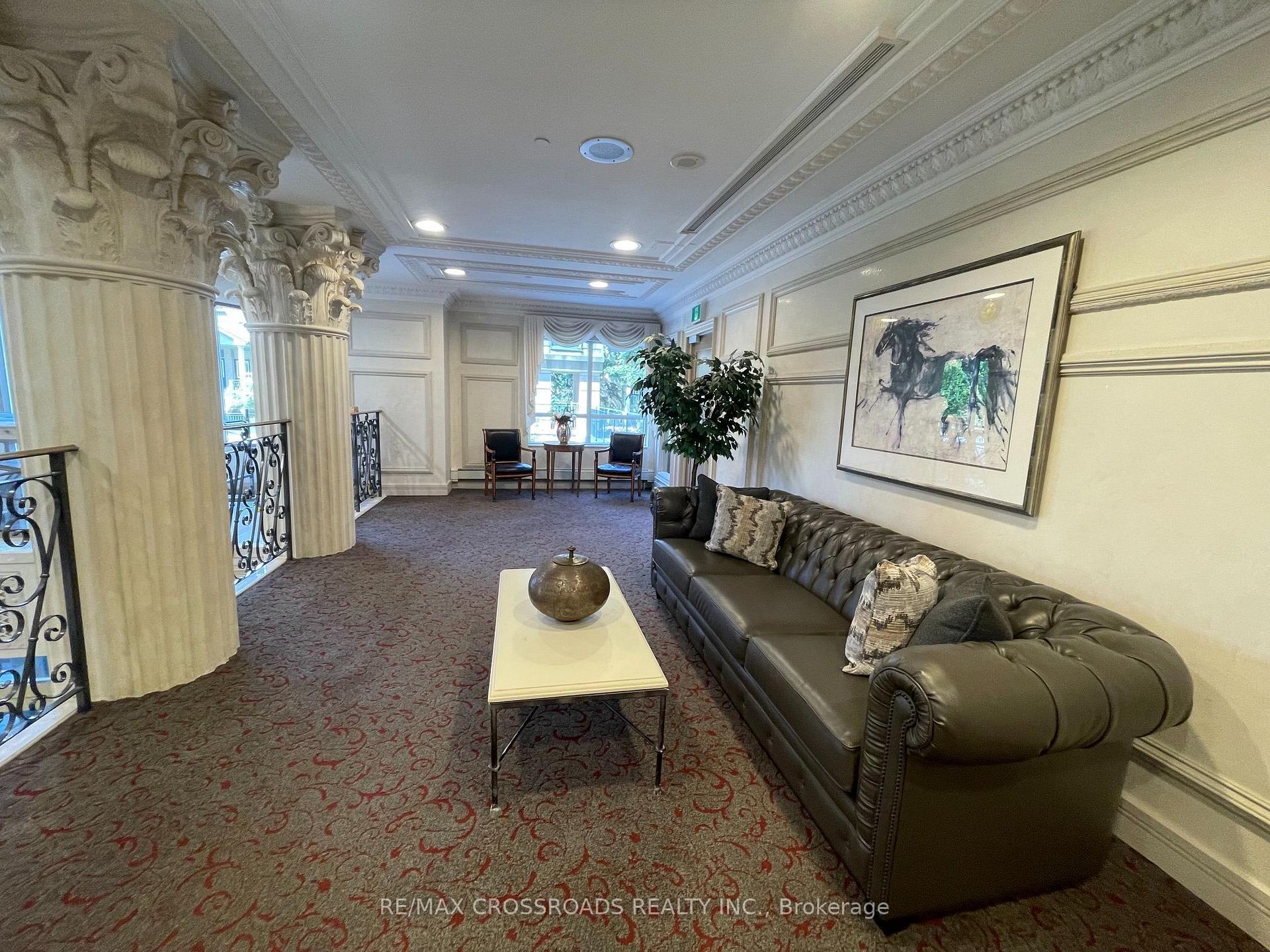 Photo 4 of Unit 507, 5418 Yonge Street, North York, Willowdale West — HOMEH