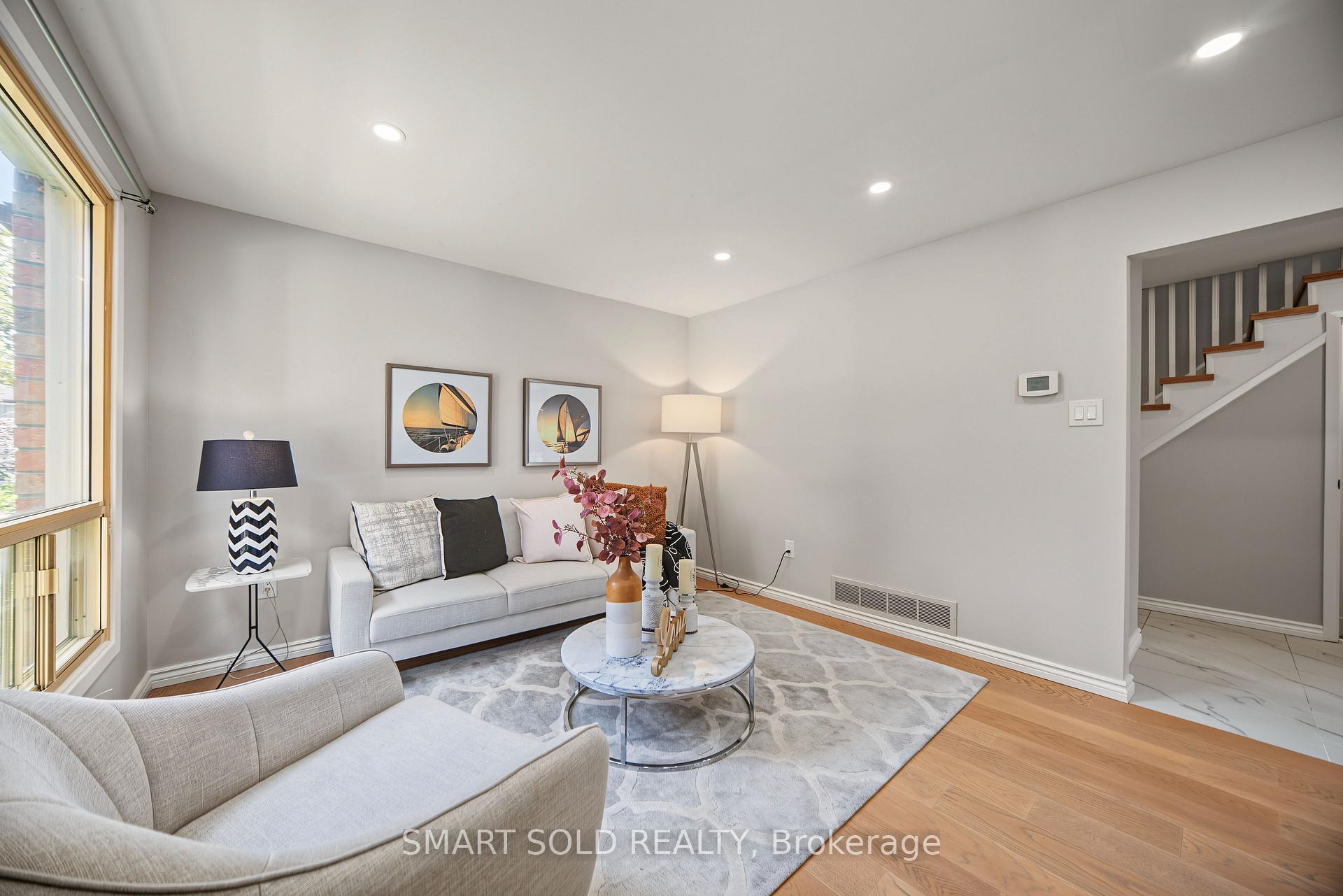 Photo 6 of 44 Kenley Crescent, Markham, Milliken Mills East — HOMEH
