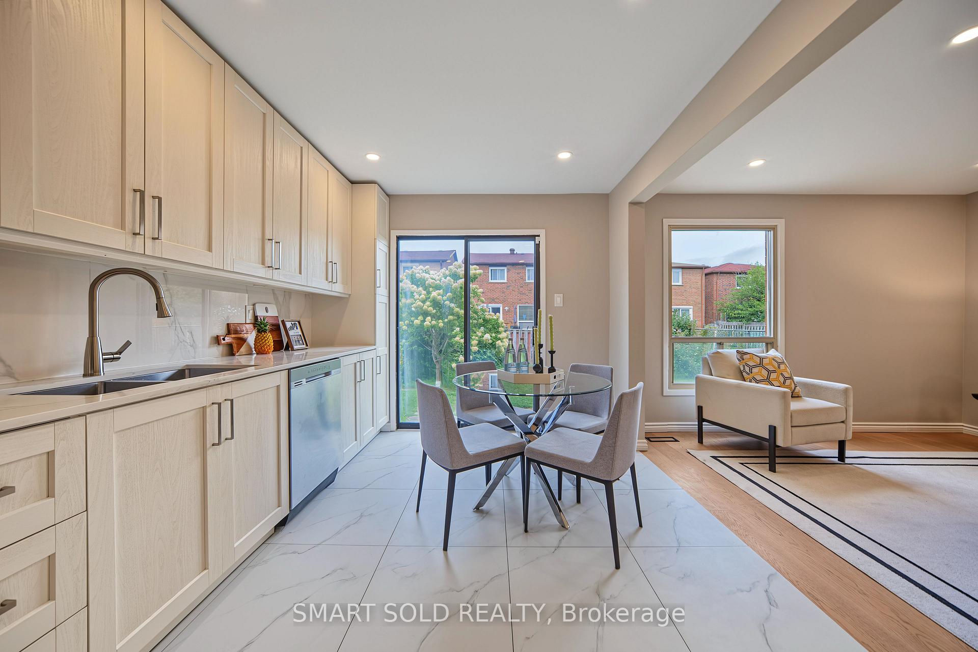 Photo 12 of 44 Kenley Crescent, Markham, Milliken Mills East — HOMEH