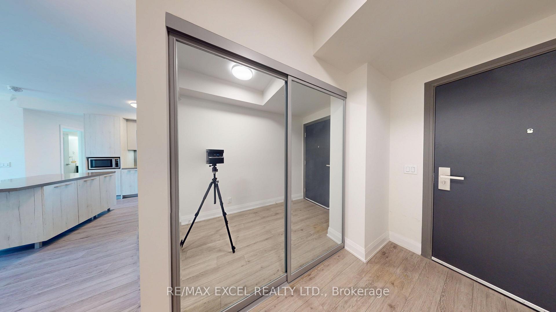 Photo 4 of Unit 4507, 8 Water Walk Drive, Markham, Unionville — HOMEH