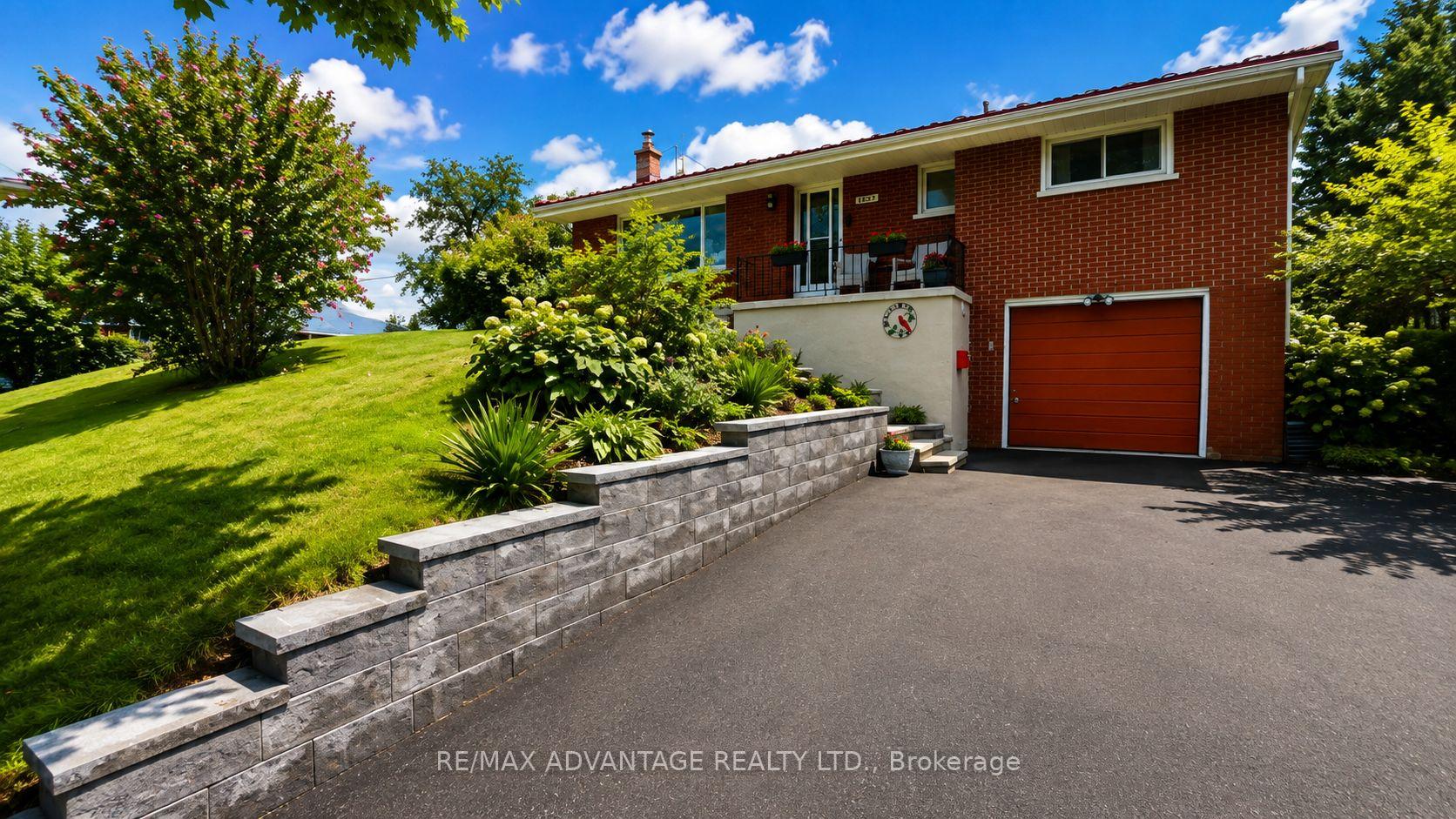Photo 1 of 1031 Eagle Drive, London, South J — HOMEH