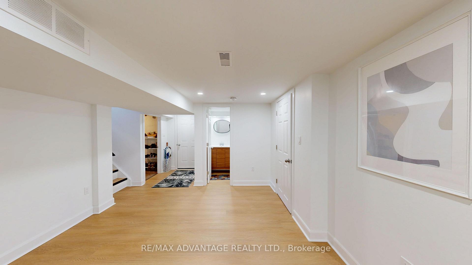 Photo 17 of 1031 Eagle Drive, London, South J — HOMEH