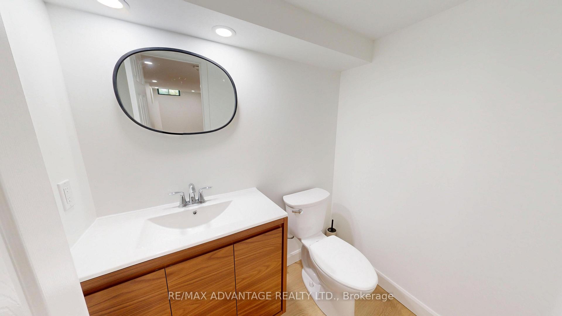 Photo 18 of 1031 Eagle Drive, London, South J — HOMEH