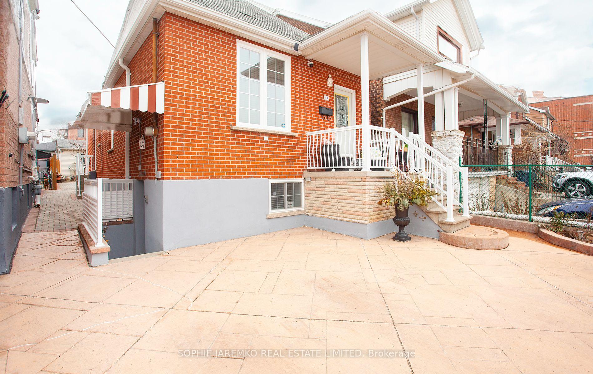 Front of Unit Basement, 14 Jesmond Avenue