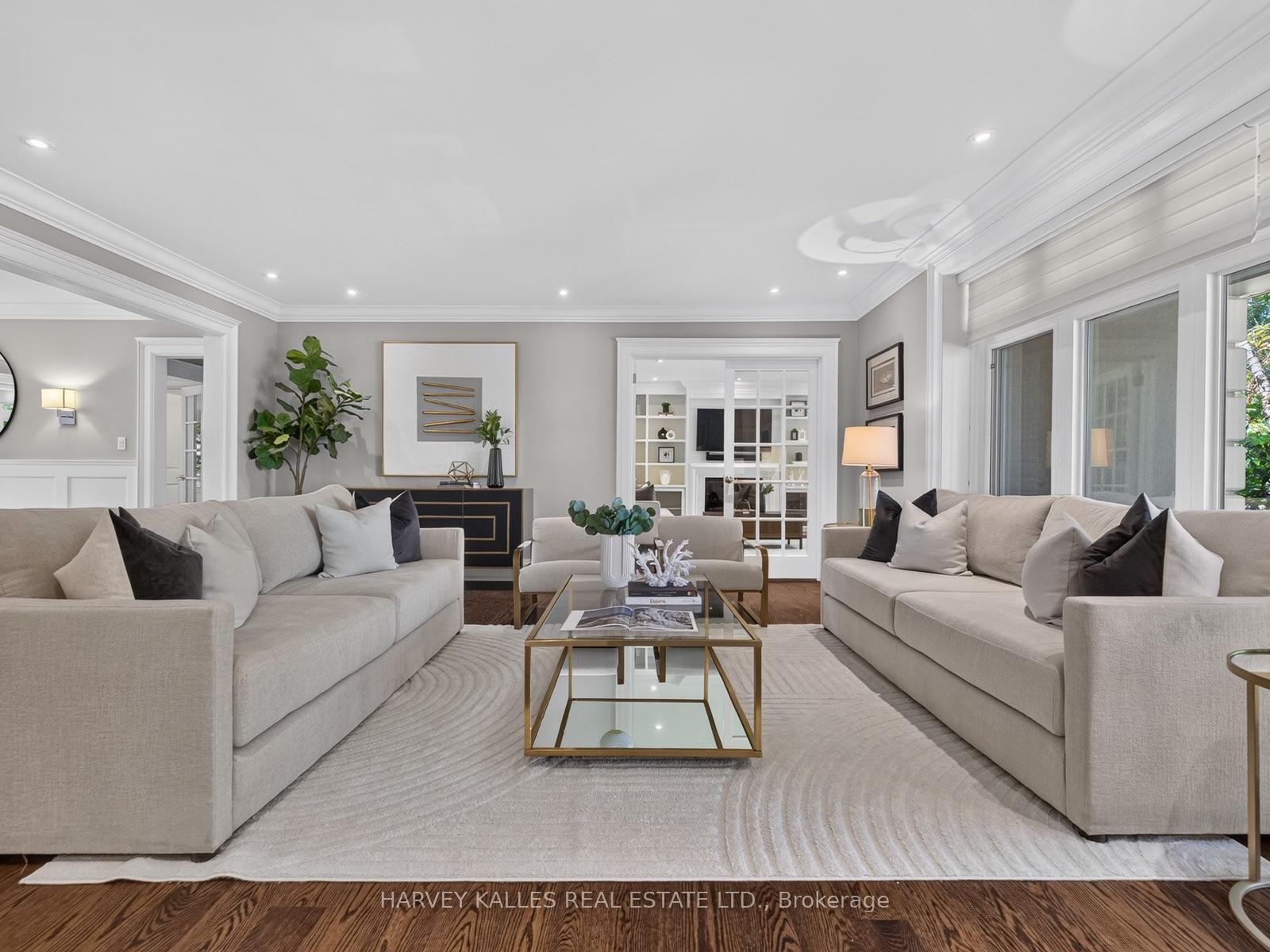 Photo 16 of 107 Stratford Crescent, North York, Bridle Path-Sunnybrook-York Mills — HOMEH