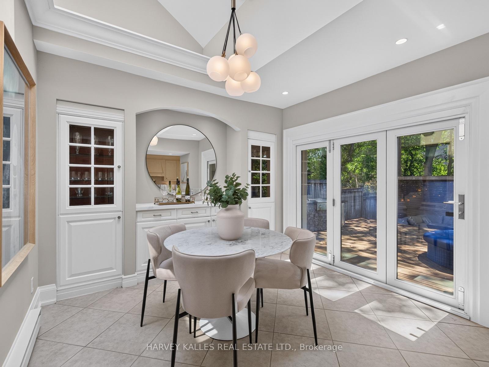 Photo 34 of 107 Stratford Crescent, North York, Bridle Path-Sunnybrook-York Mills — HOMEH