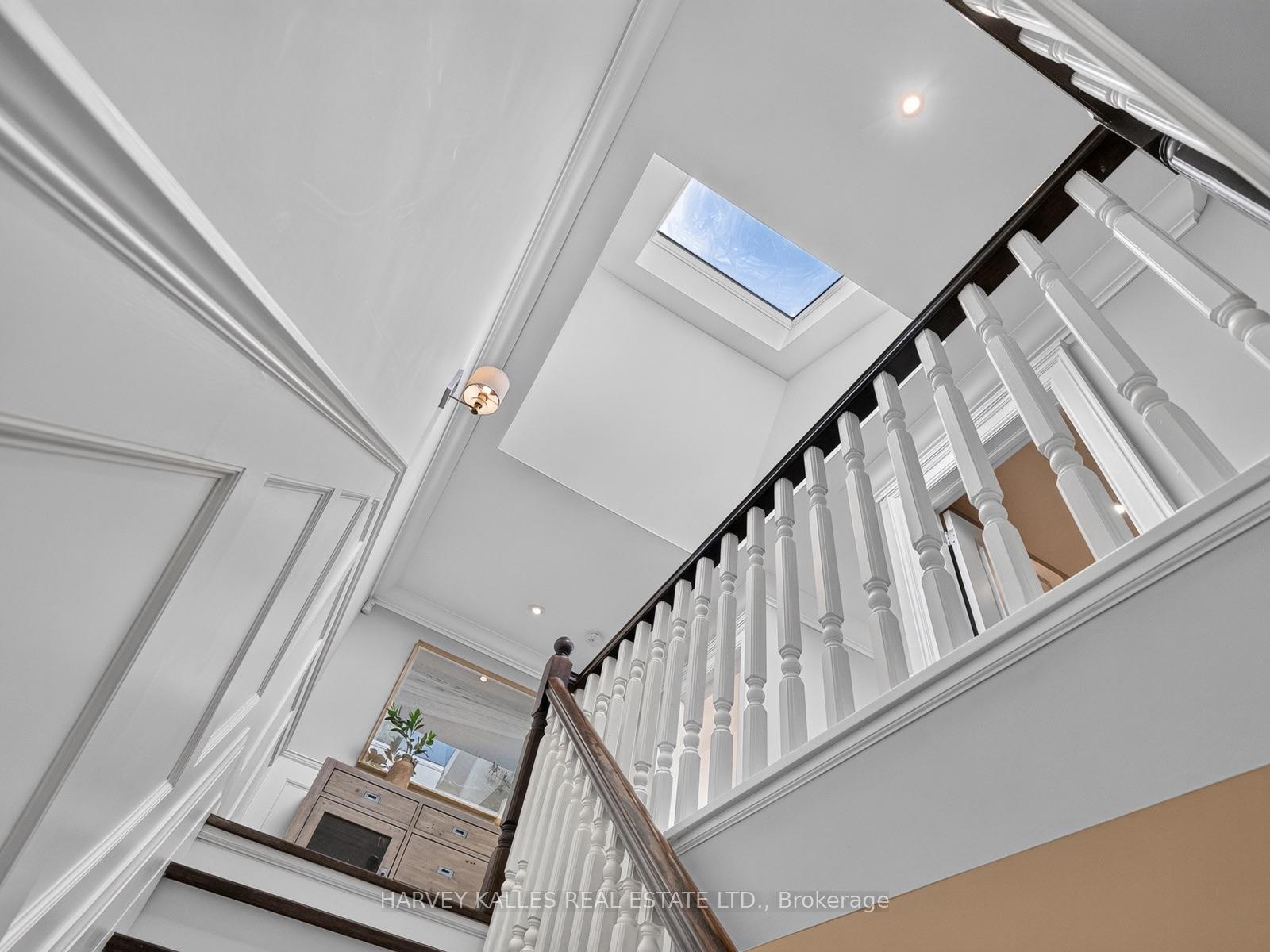 Photo 42 of 107 Stratford Crescent, North York, Bridle Path-Sunnybrook-York Mills — HOMEH