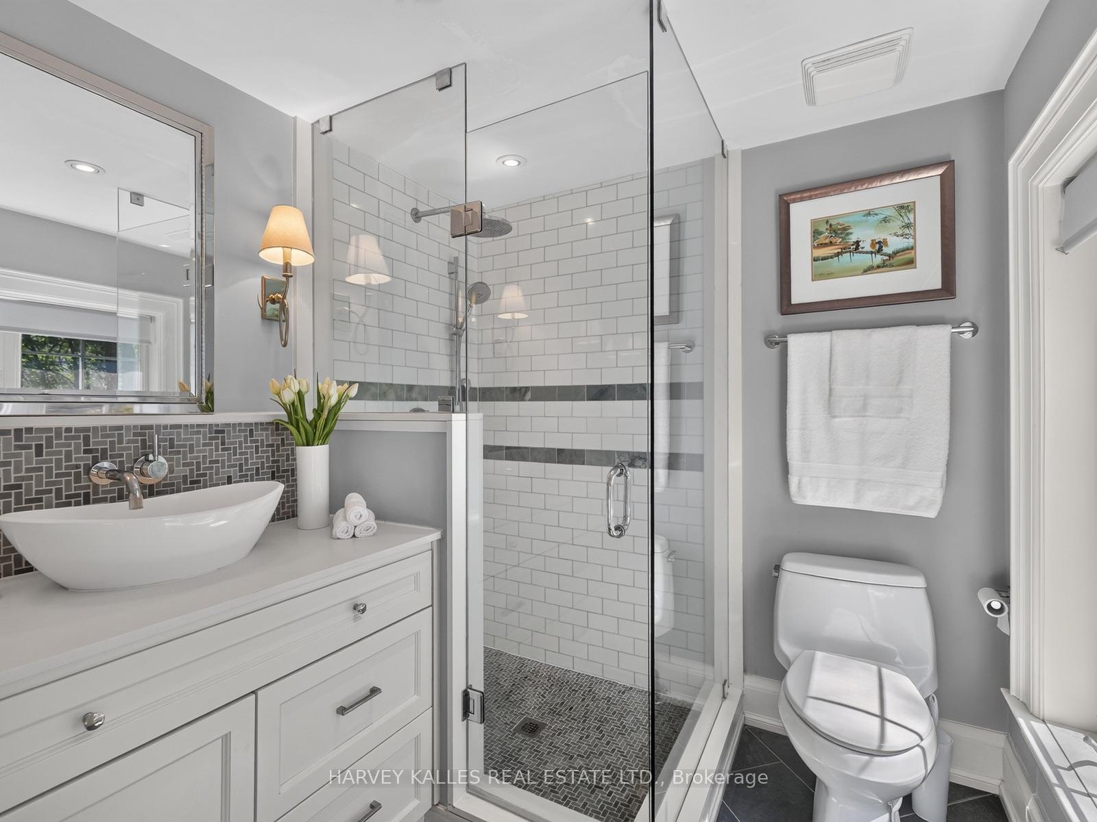 Photo 49 of 107 Stratford Crescent, North York, Bridle Path-Sunnybrook-York Mills — HOMEH