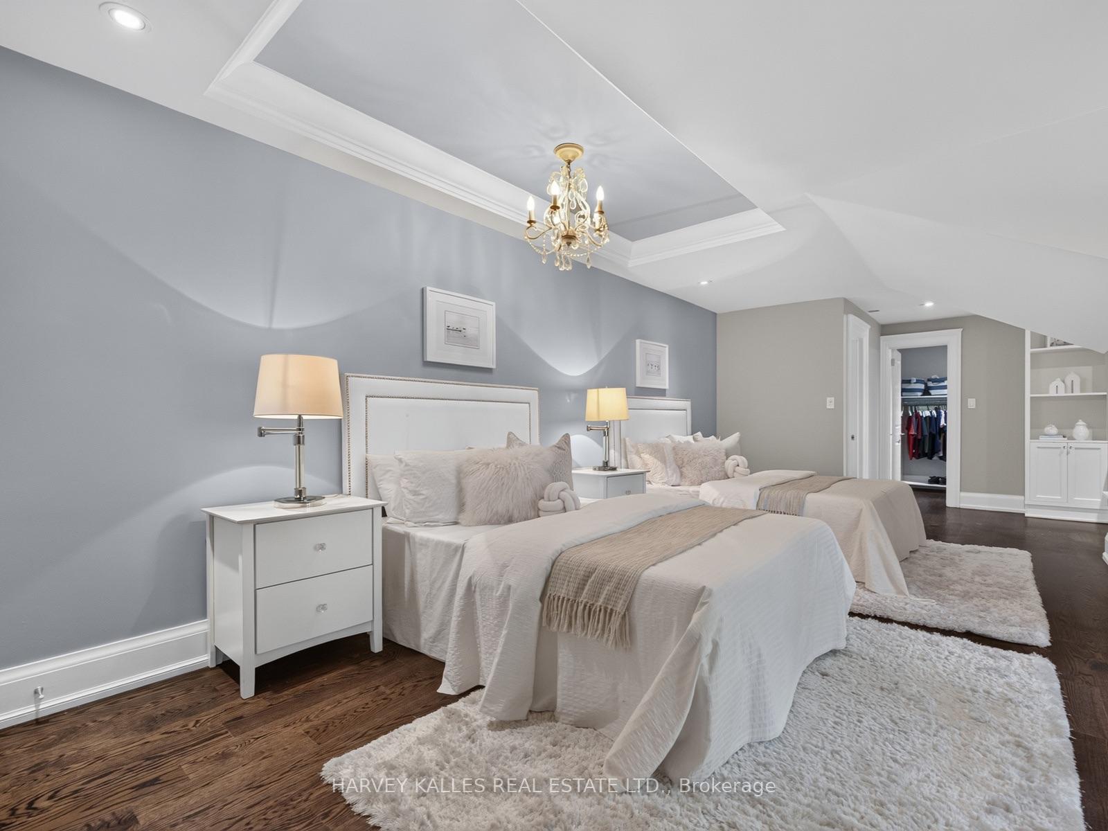 Photo 50 of 107 Stratford Crescent, North York, Bridle Path-Sunnybrook-York Mills — HOMEH