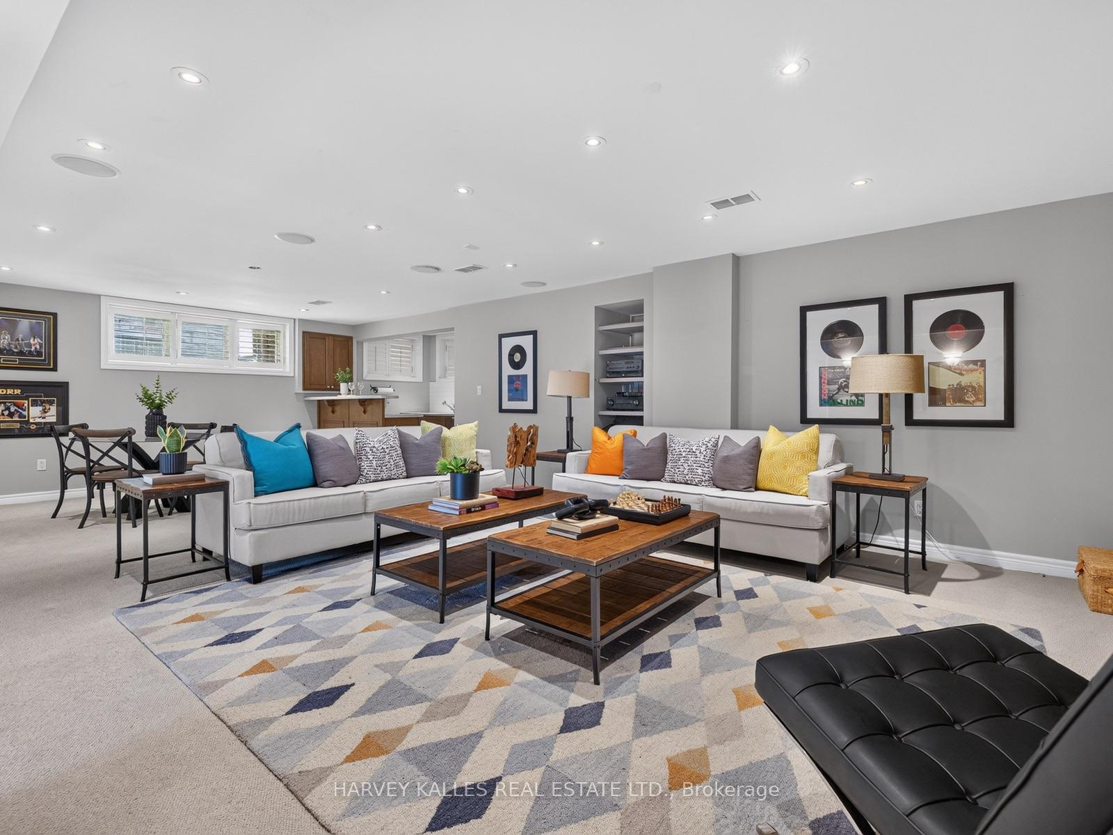Photo 55 of 107 Stratford Crescent, North York, Bridle Path-Sunnybrook-York Mills — HOMEH