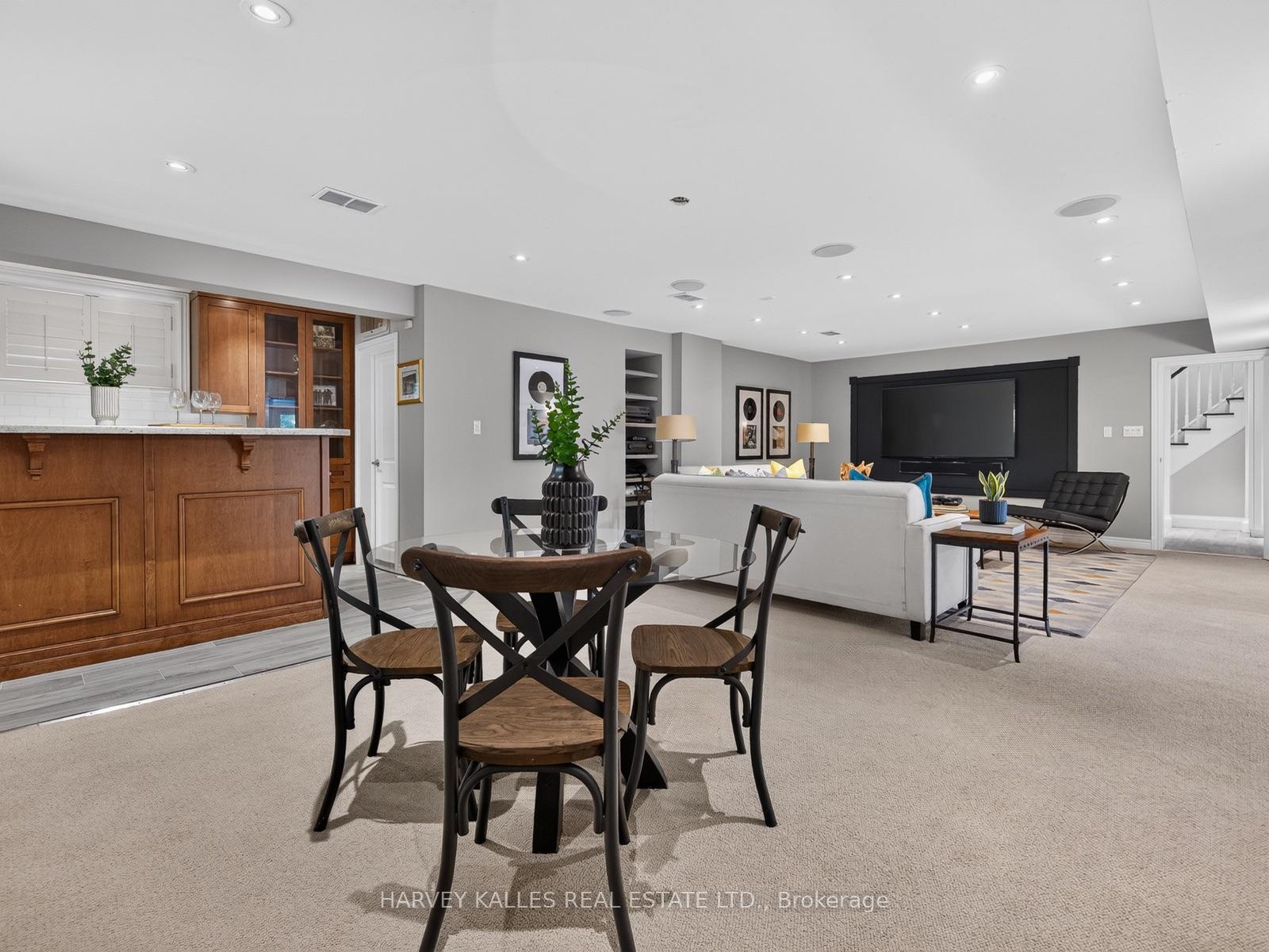 Photo 56 of 107 Stratford Crescent, North York, Bridle Path-Sunnybrook-York Mills — HOMEH