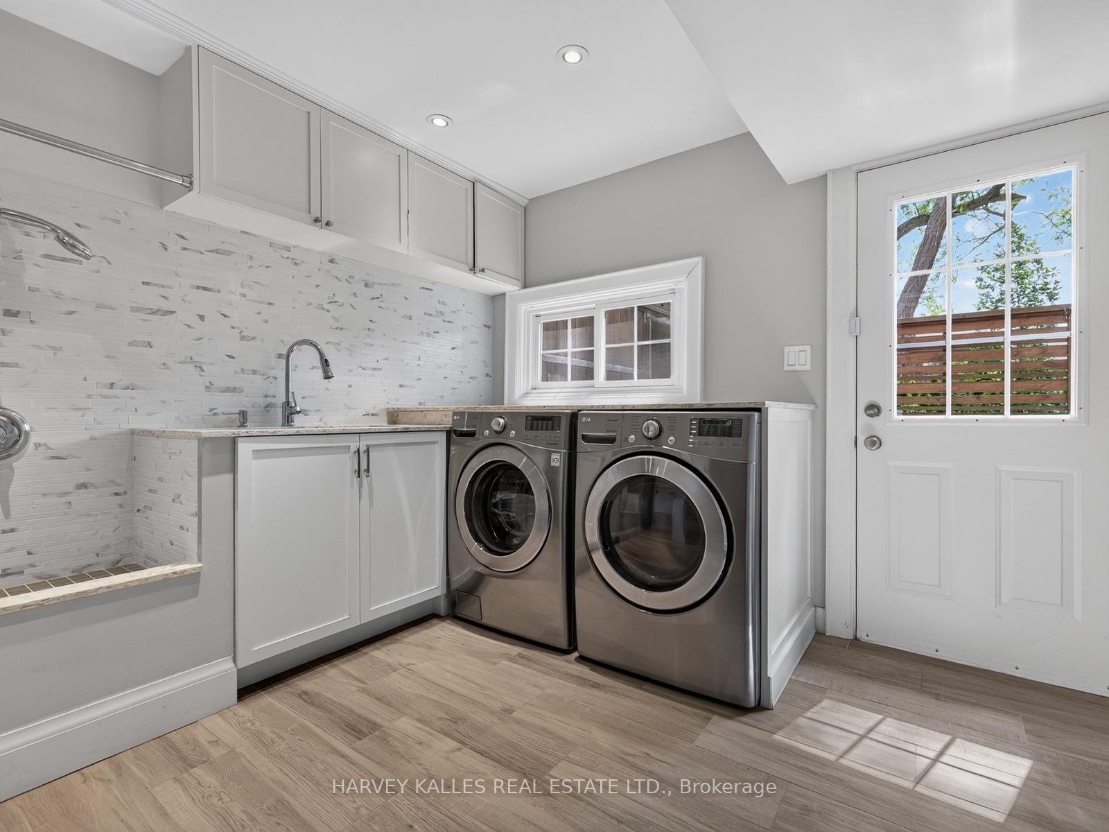 Photo 59 of 107 Stratford Crescent, North York, Bridle Path-Sunnybrook-York Mills — HOMEH