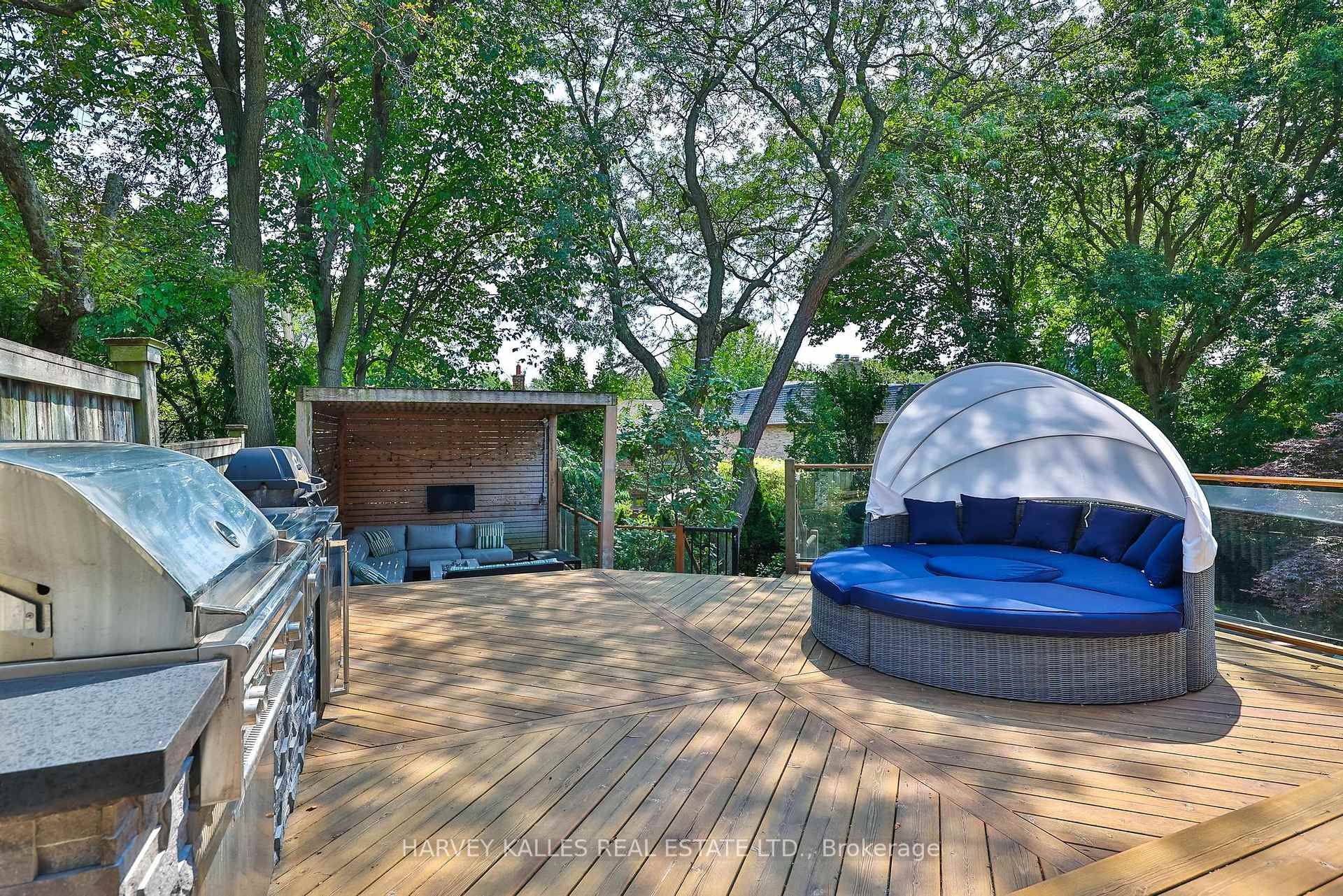 Photo 61 of 107 Stratford Crescent, North York, Bridle Path-Sunnybrook-York Mills — HOMEH