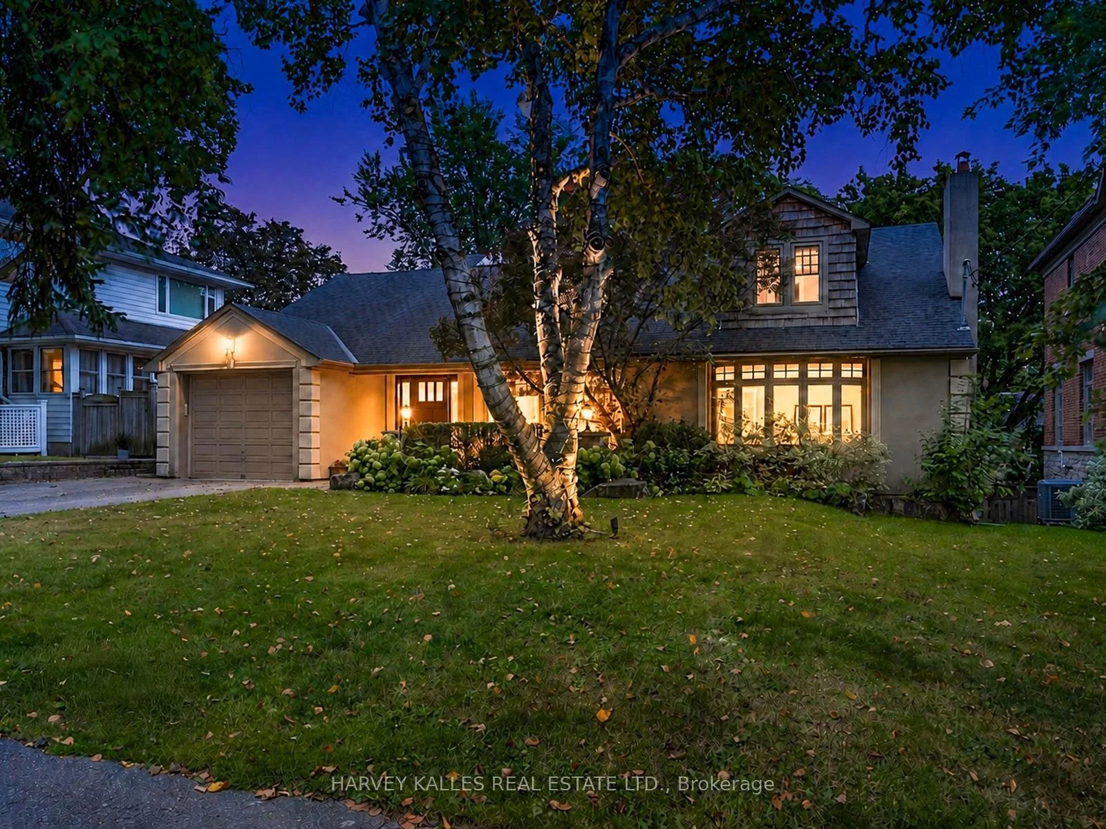 Photo 12 of 107 Stratford Crescent, North York, Bridle Path-Sunnybrook-York Mills — HOMEH