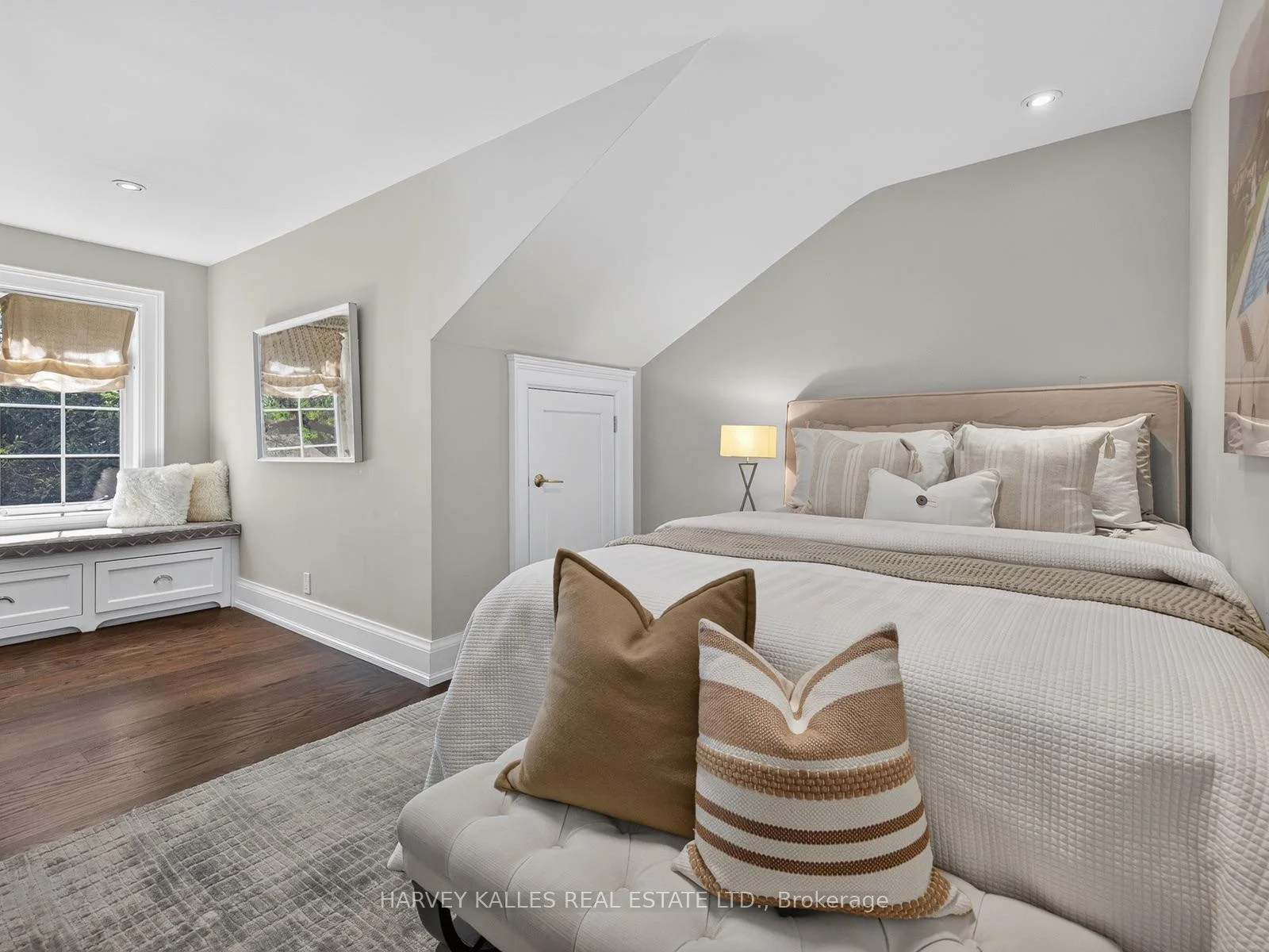 Photo 57 of 107 Stratford Crescent, North York, Bridle Path-Sunnybrook-York Mills — HOMEH