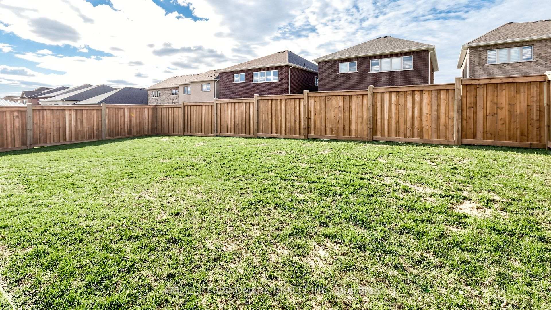 Photo 32 of 1486 Broderick Street, Innisfil, Rural Innisfil — HOMEH