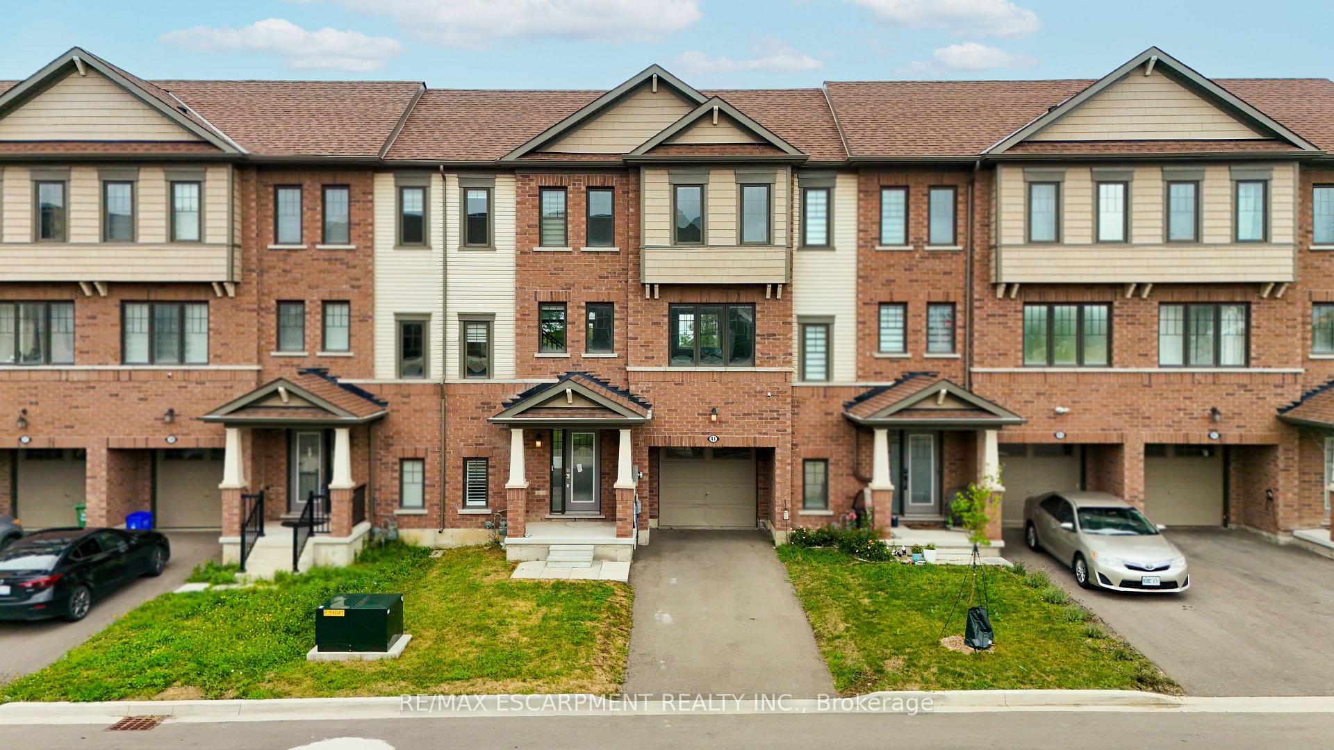 Photo 1 of 41 Utter Place, Hamilton, Stoney Creek Mountain — HOMEH