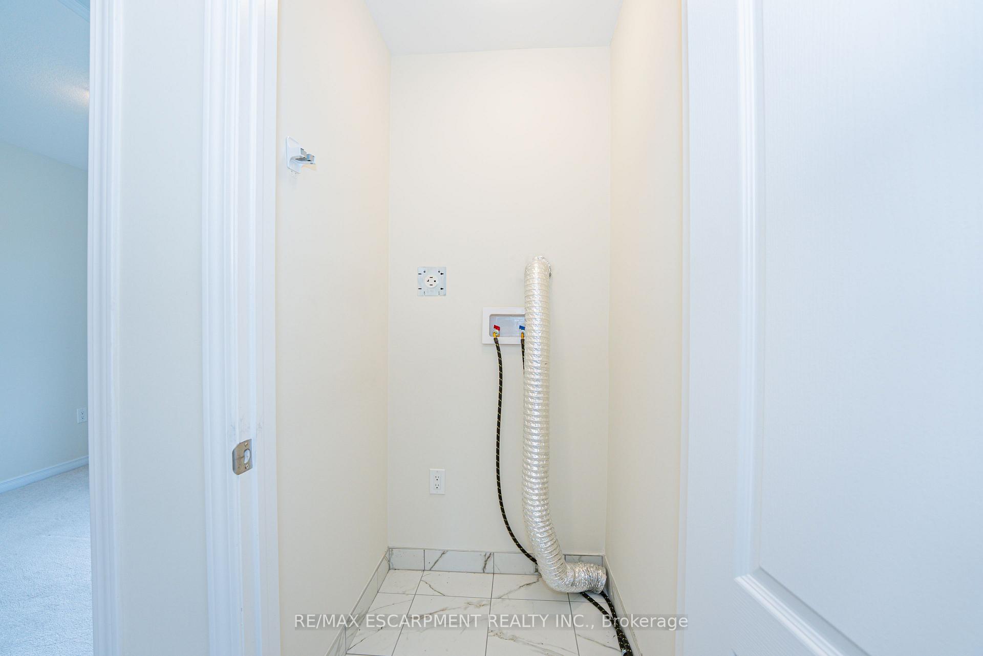 Photo 45 of 41 Utter Place, Hamilton, Stoney Creek Mountain — HOMEH