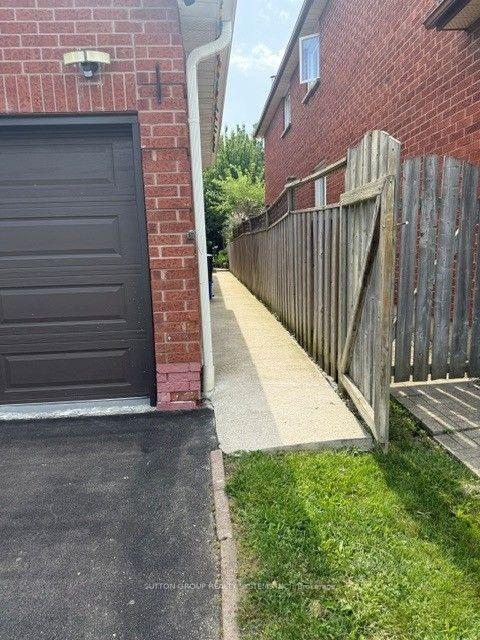 Photo 30 of Unit Bsmt, 4670 Antelope Crescent, Mississauga, Hurontario — HOMEH
