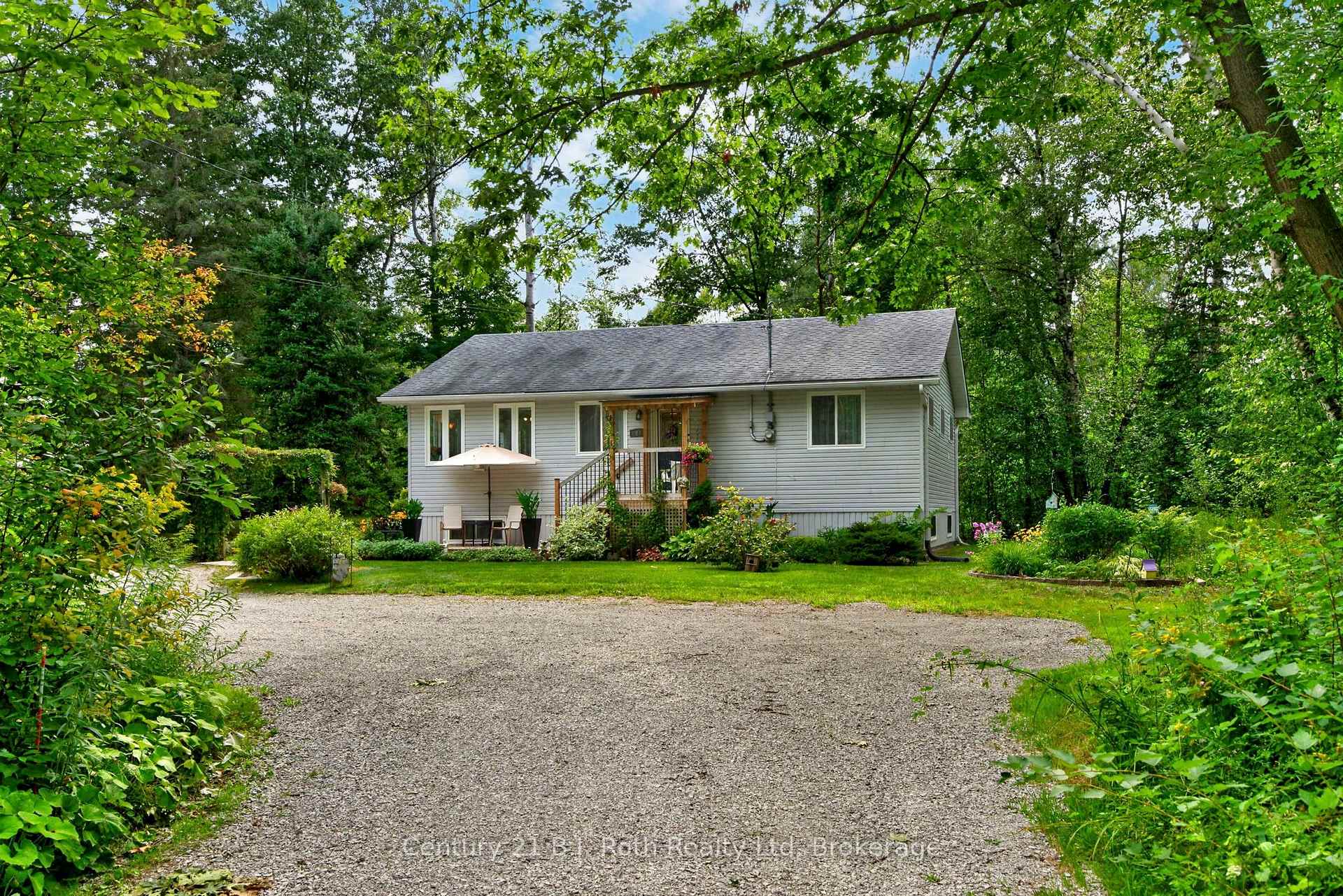 Photo 36 of 24 Crescent Drive, Tay, Rural Tay — HOMEH
