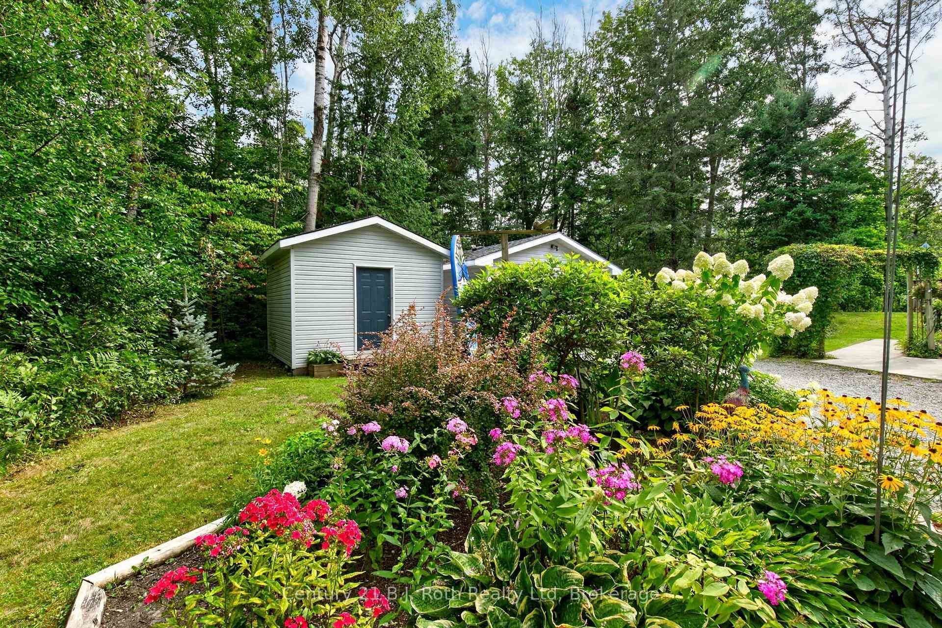 Photo 37 of 24 Crescent Drive, Tay, Rural Tay — HOMEH