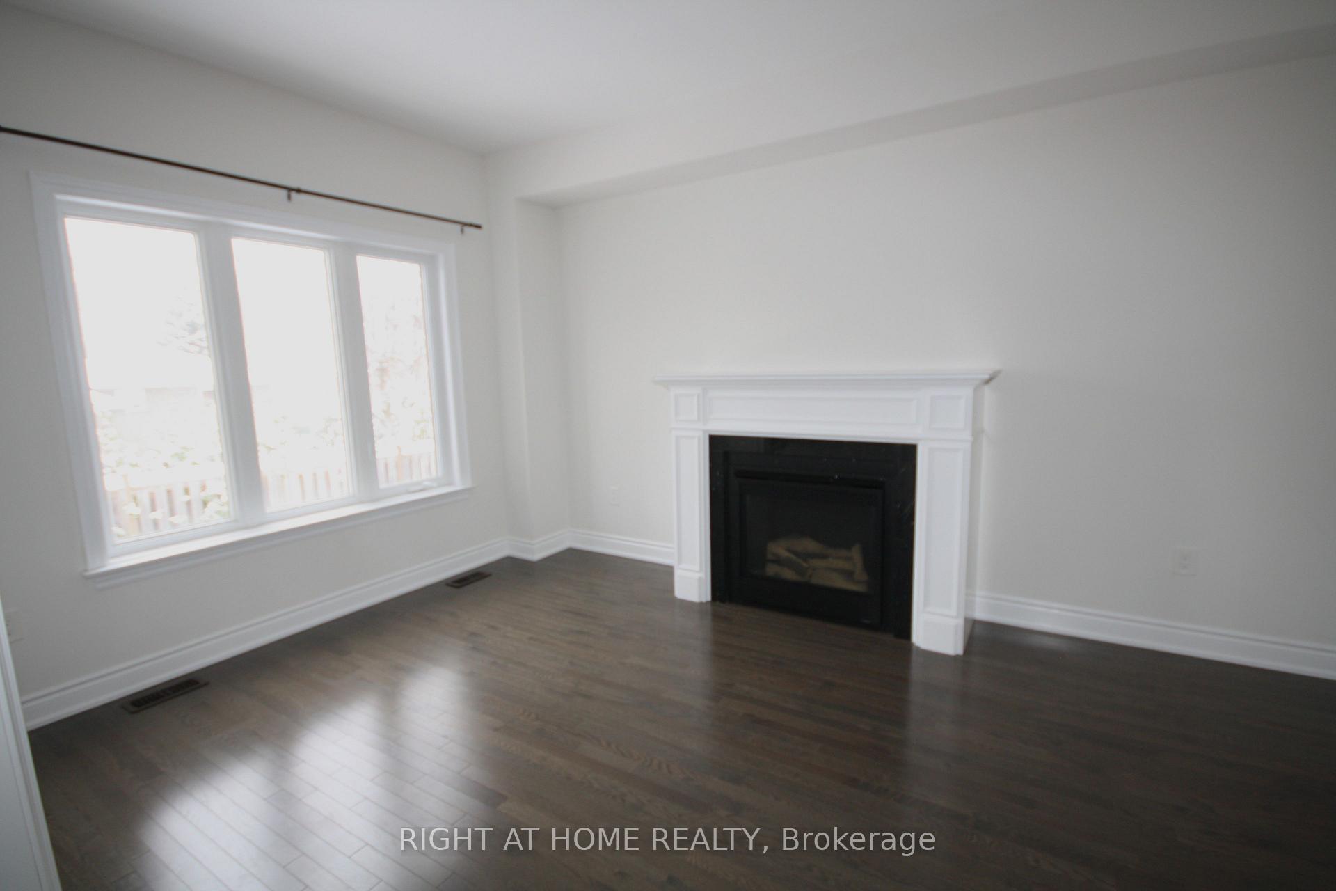 Photo 11 of 66 White Crescent, Barrie, Holly — HOMEH