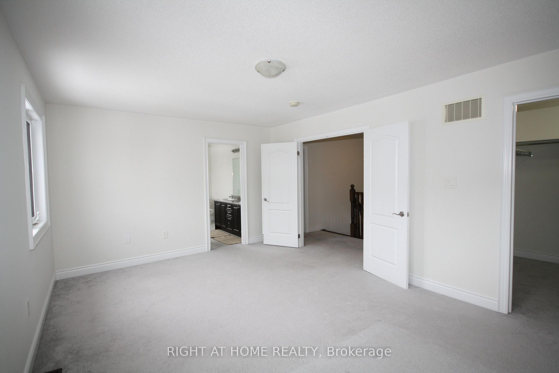 Photo 17 of 66 White Crescent, Barrie, Holly — HOMEH