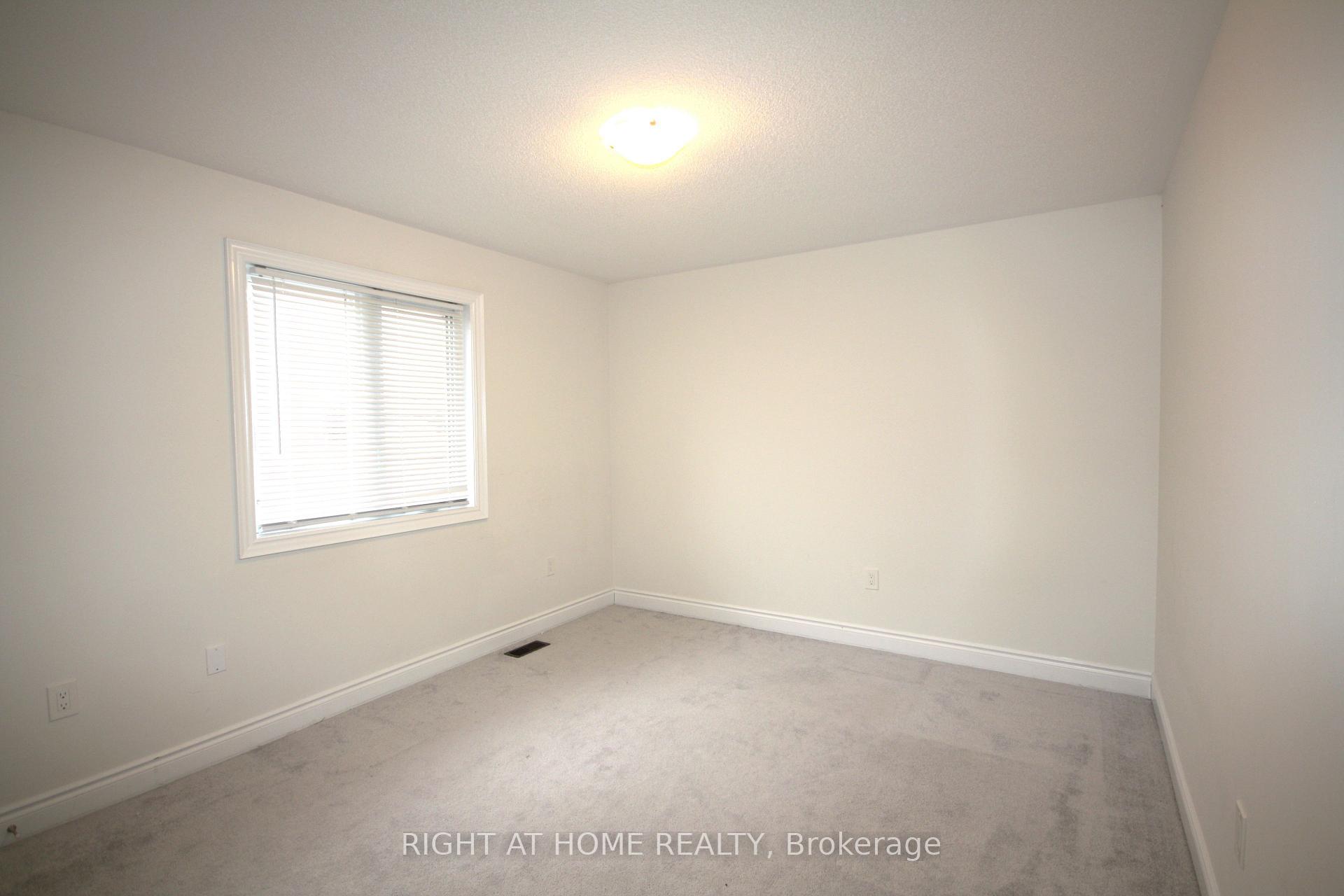 Photo 20 of 66 White Crescent, Barrie, Holly — HOMEH