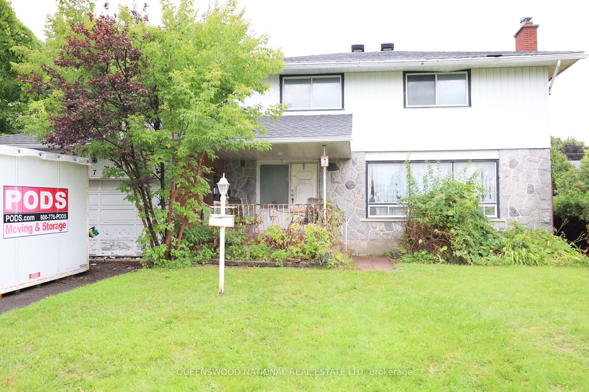 Photo 3 of 7 Burgess Avenue, Ottawa, Bayshore — HOMEH