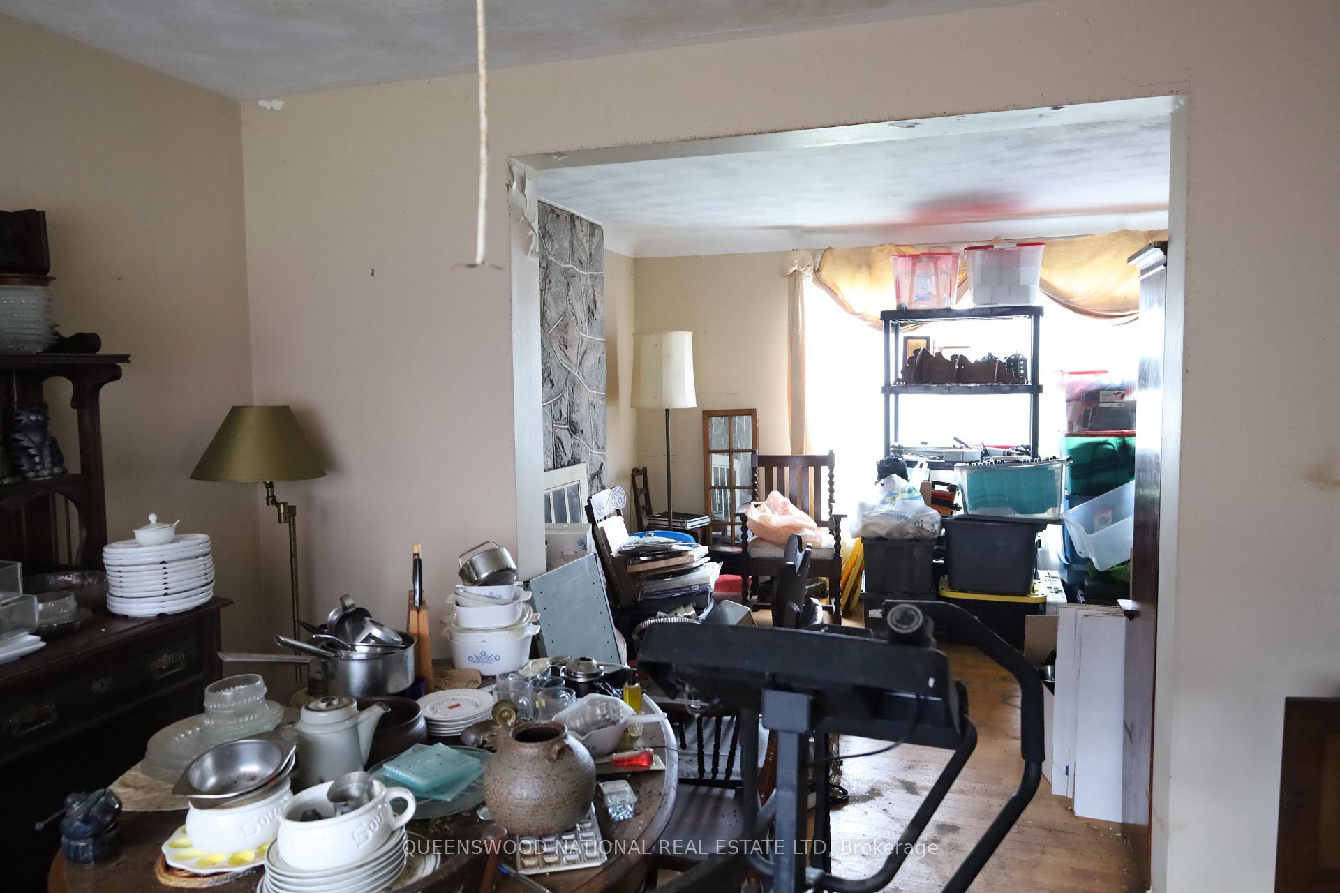 Photo 12 of 7 Burgess Avenue, Ottawa, Bayshore — HOMEH