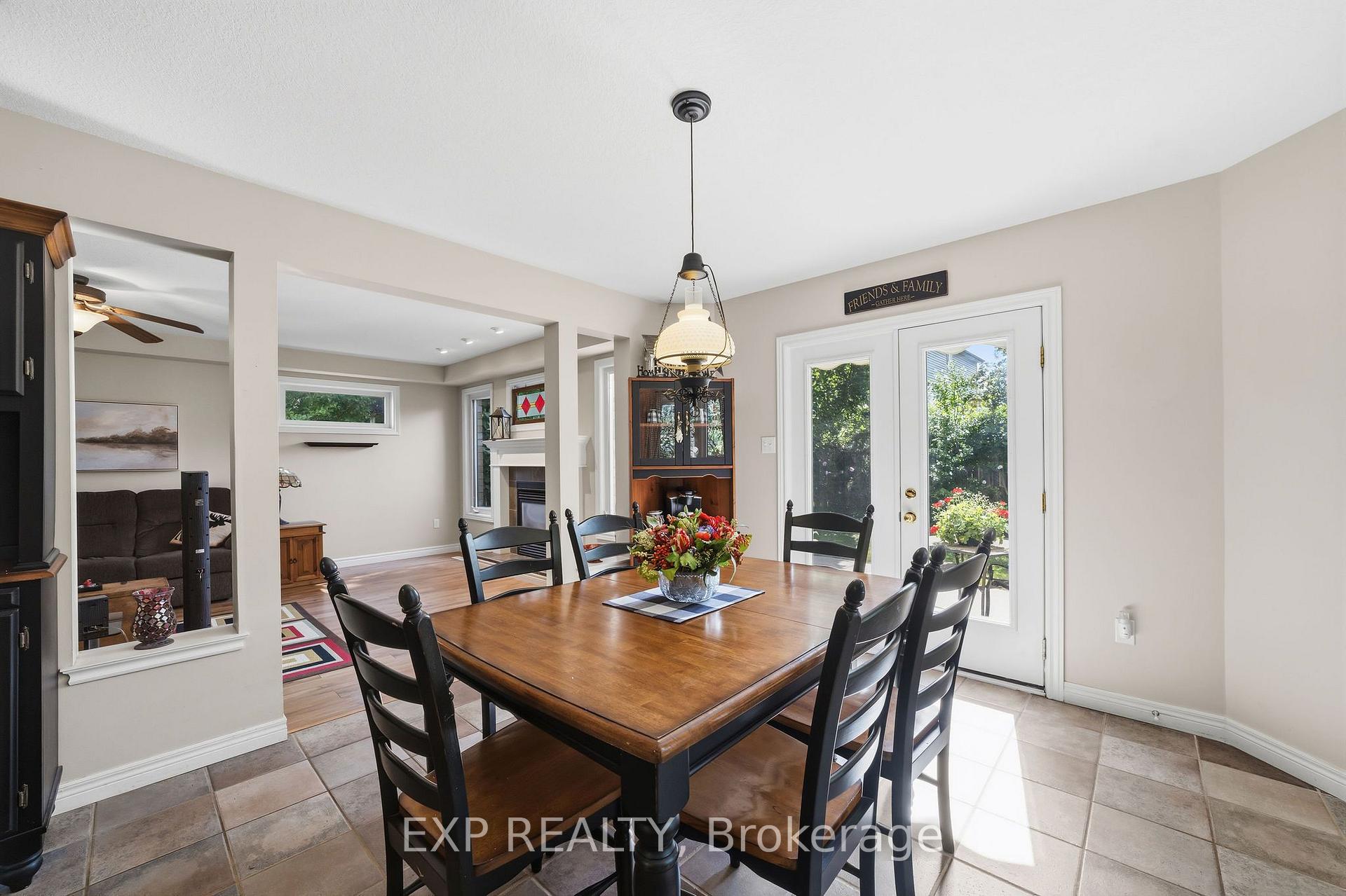Photo 7 of 924 Garibaldi Avenue, London, North B — HOMEH