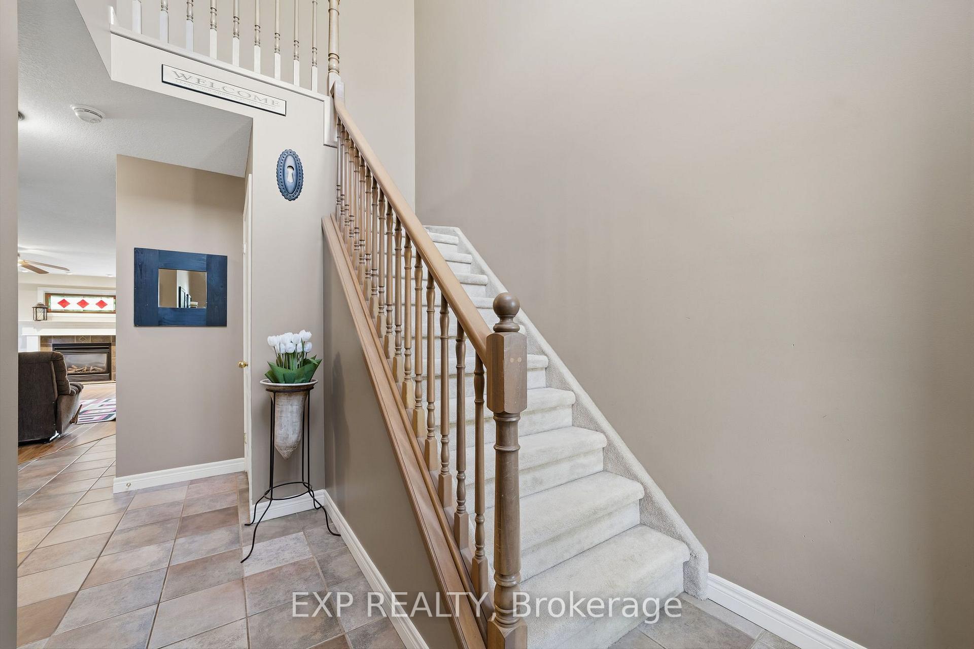 Photo 18 of 924 Garibaldi Avenue, London, North B — HOMEH