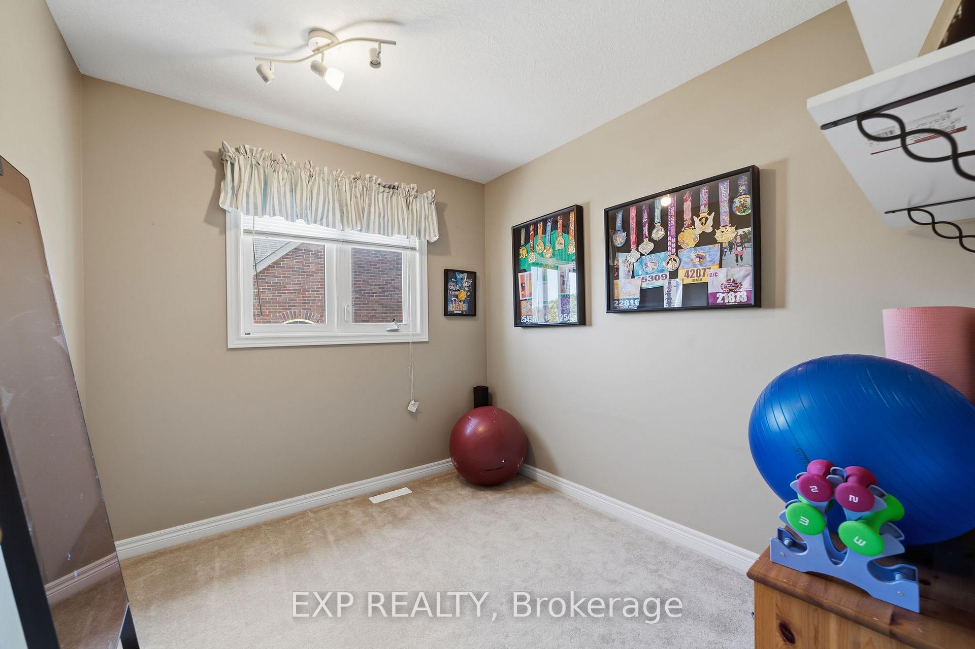 Photo 20 of 924 Garibaldi Avenue, London, North B — HOMEH