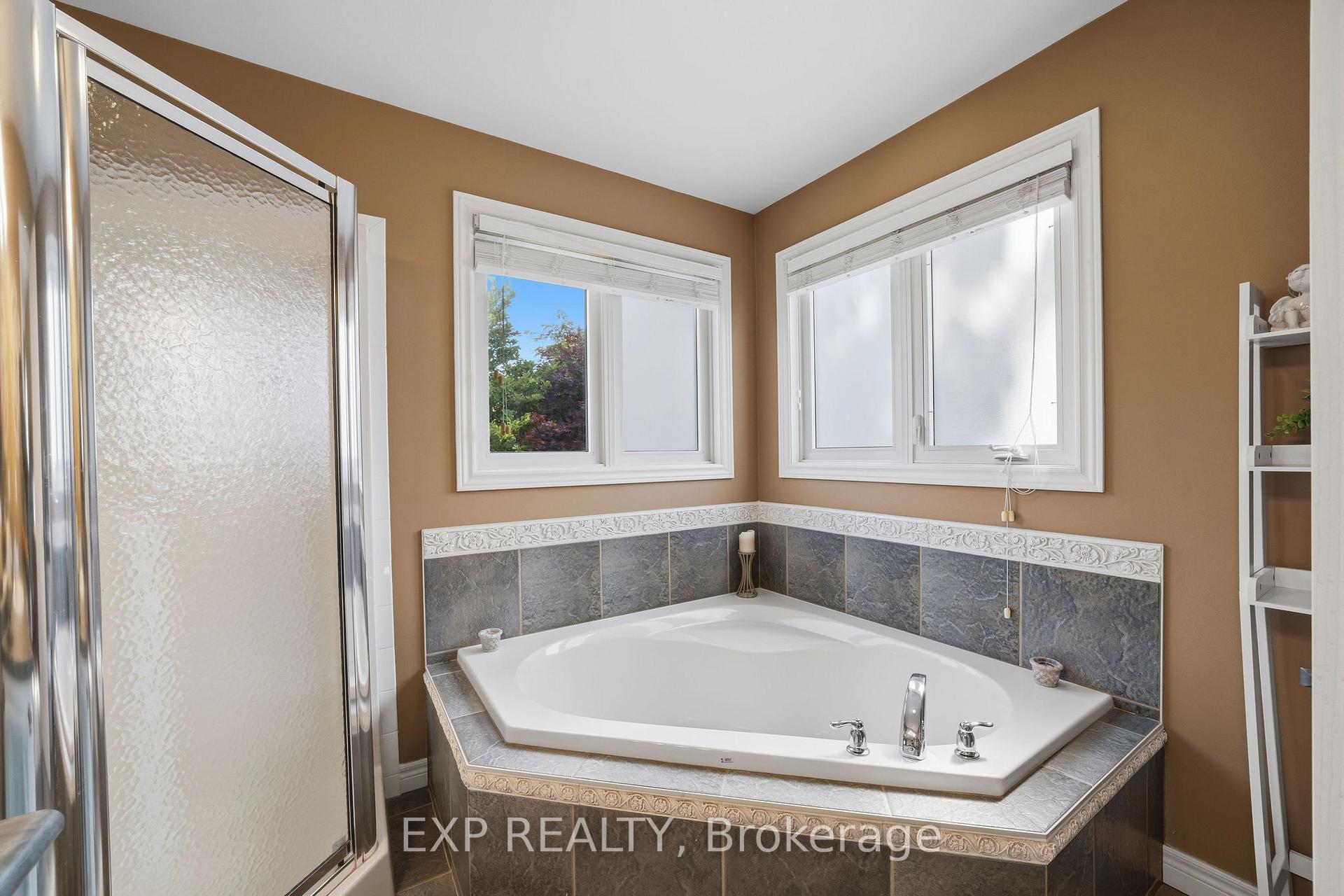 Photo 25 of 924 Garibaldi Avenue, London, North B — HOMEH