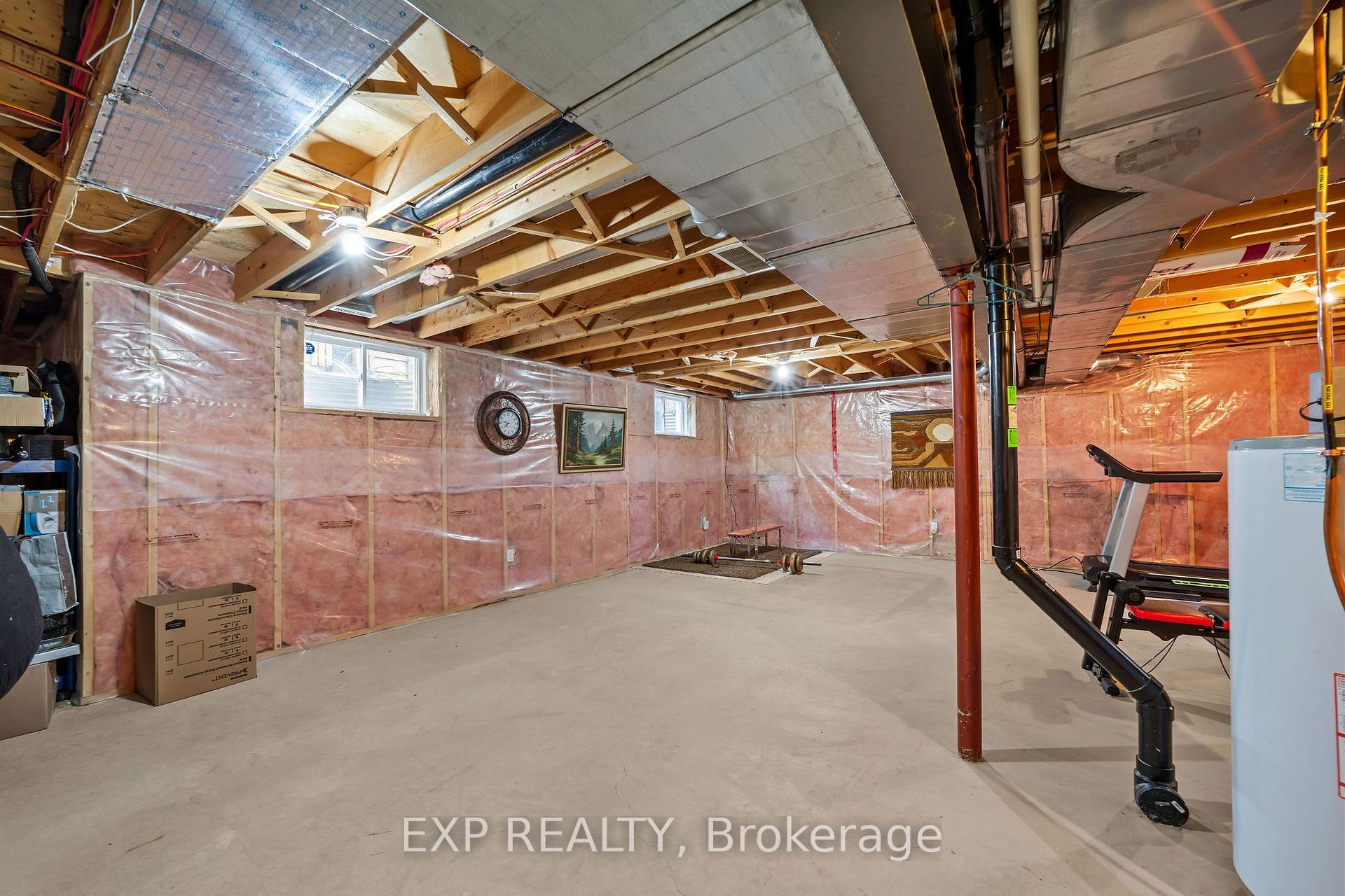 Photo 28 of 924 Garibaldi Avenue, London, North B — HOMEH
