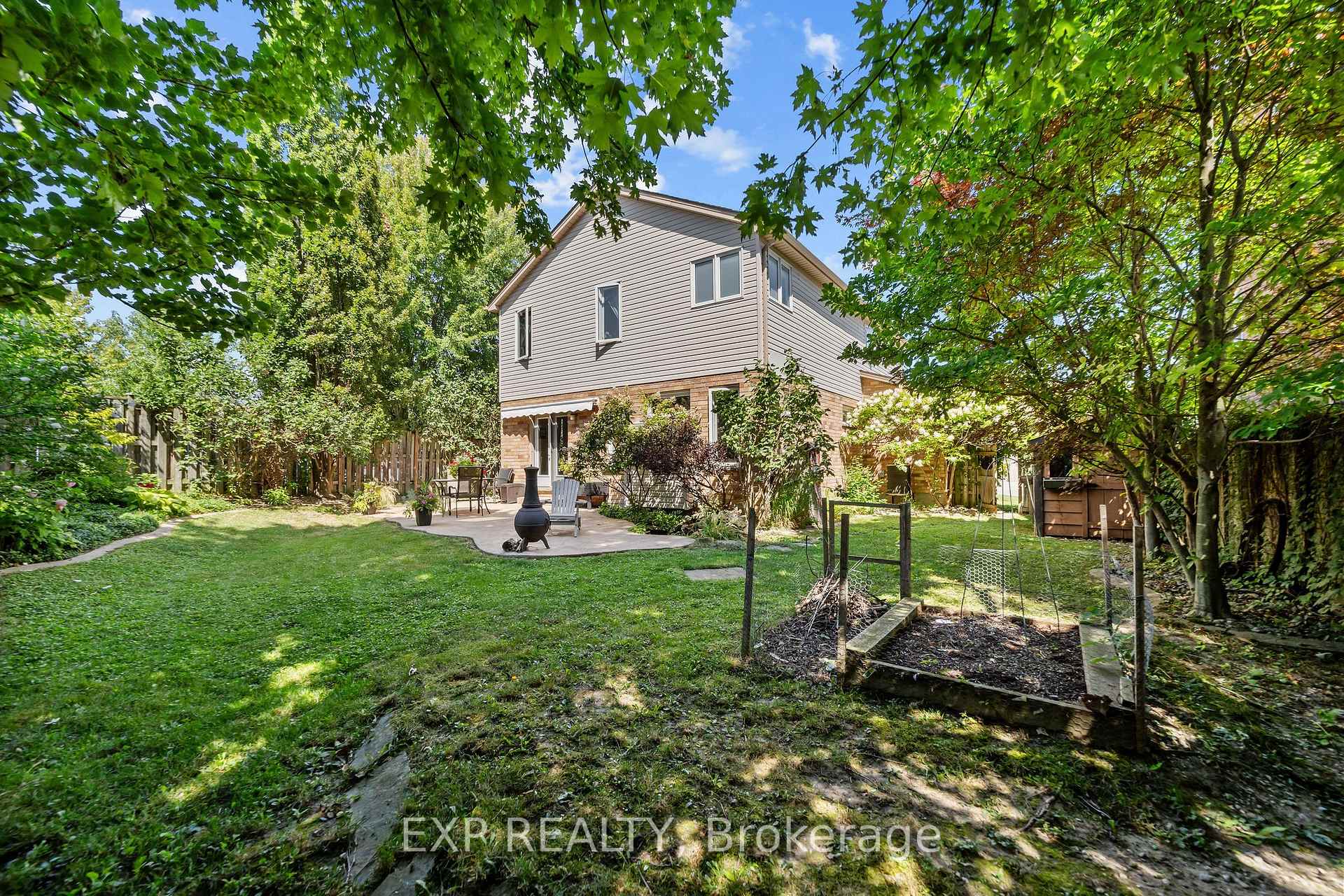 Photo 31 of 924 Garibaldi Avenue, London, North B — HOMEH