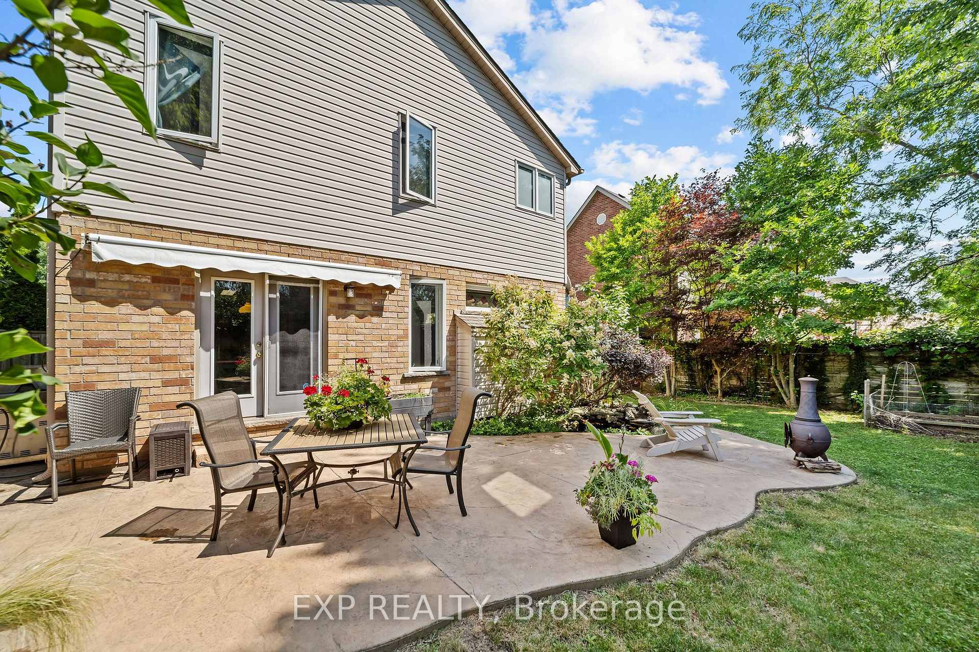 Photo 33 of 924 Garibaldi Avenue, London, North B — HOMEH