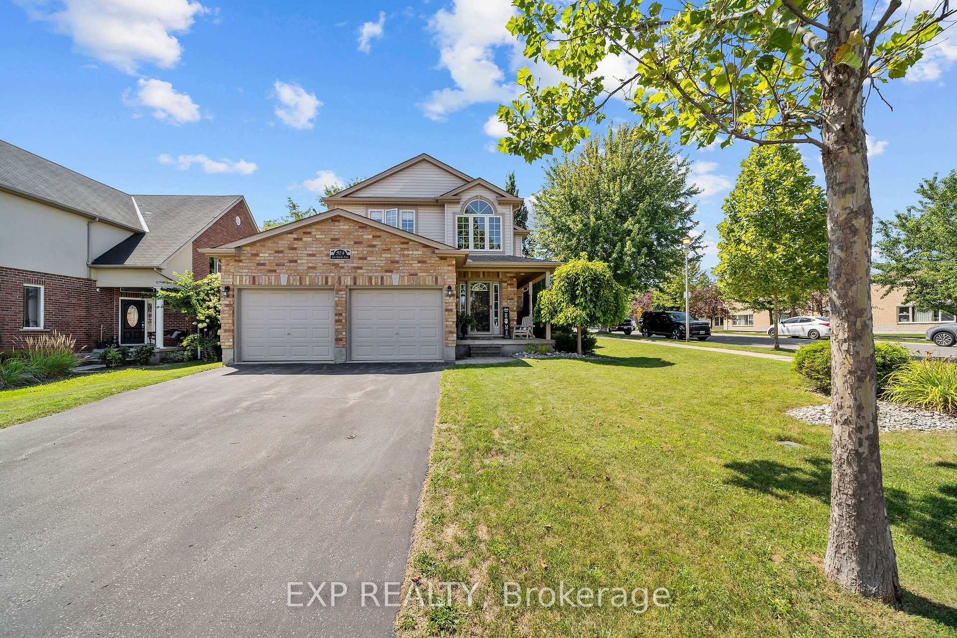 Photo 37 of 924 Garibaldi Avenue, London, North B — HOMEH