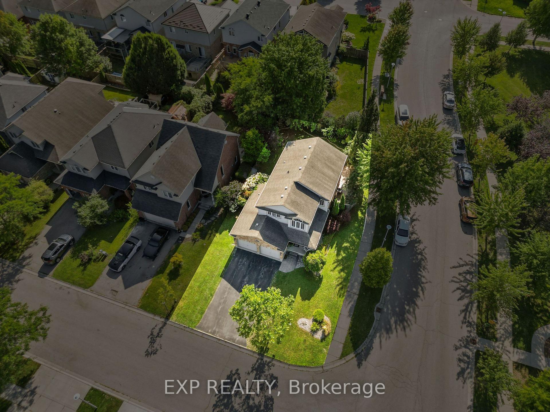 Photo 39 of 924 Garibaldi Avenue, London, North B — HOMEH