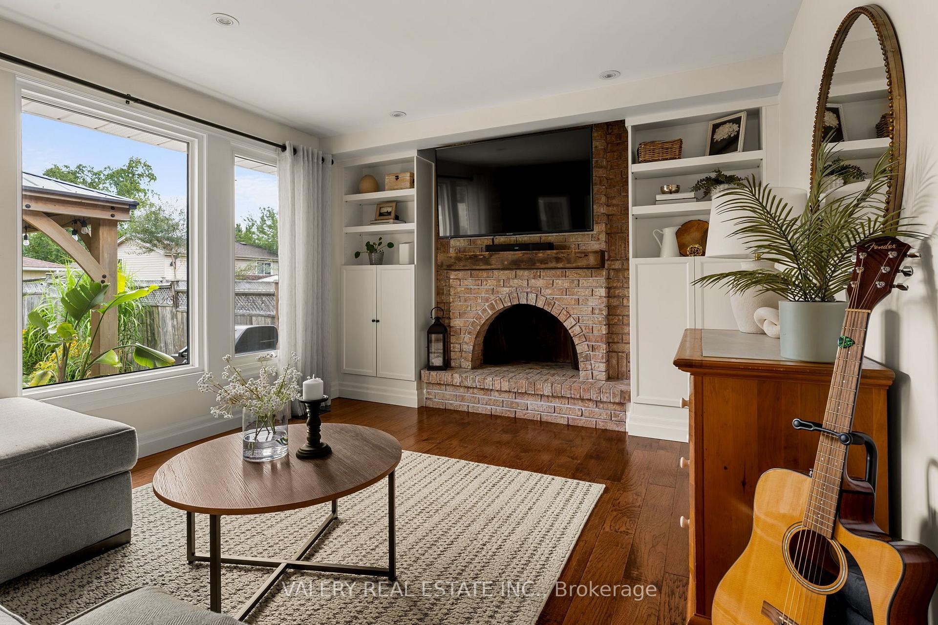 Photo 3 of 46 Blackwell Drive, Kitchener, Highland West — HOMEH