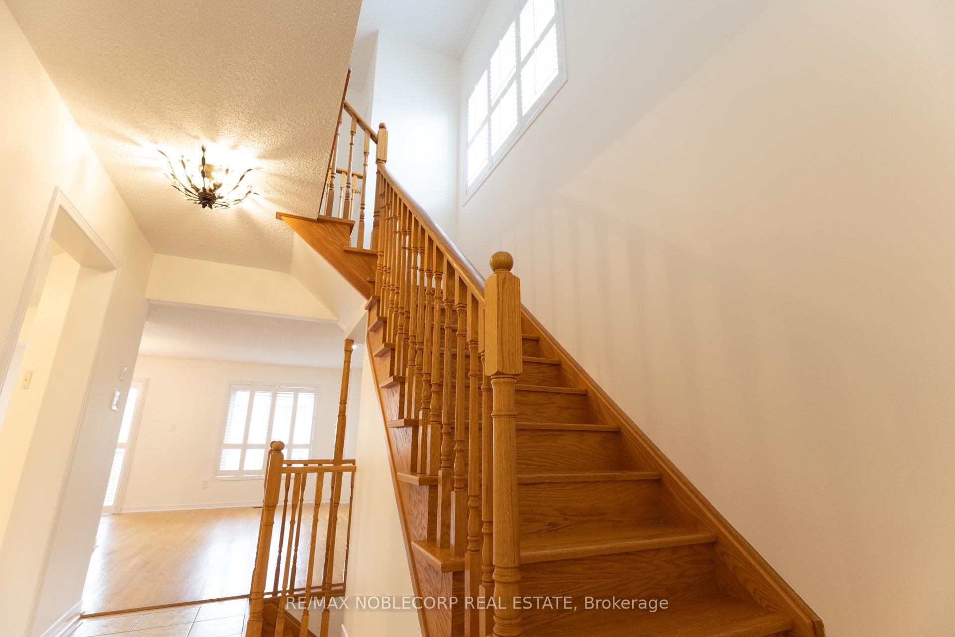 Photo 28 of 28 Opera Place, Vaughan, East Woodbridge — HOMEH