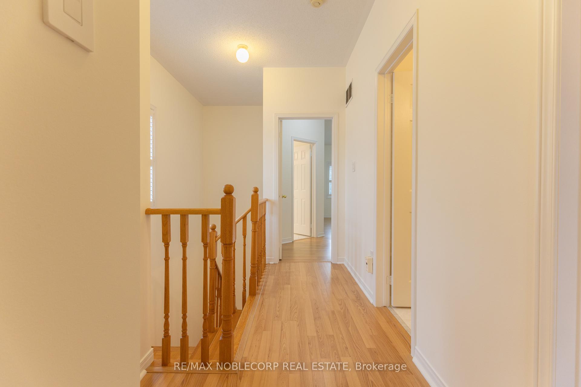 Photo 30 of 28 Opera Place, Vaughan, East Woodbridge — HOMEH