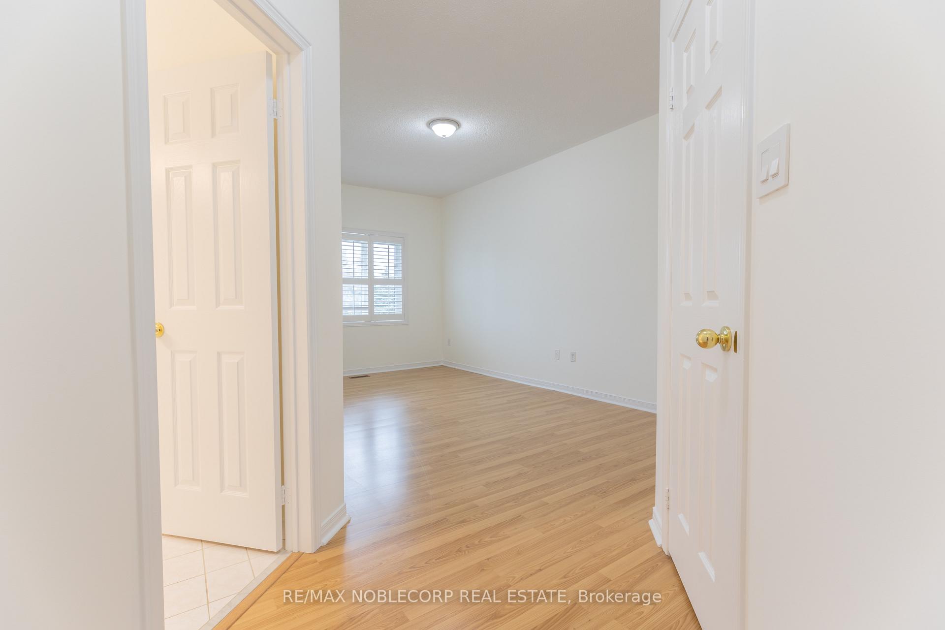Photo 31 of 28 Opera Place, Vaughan, East Woodbridge — HOMEH