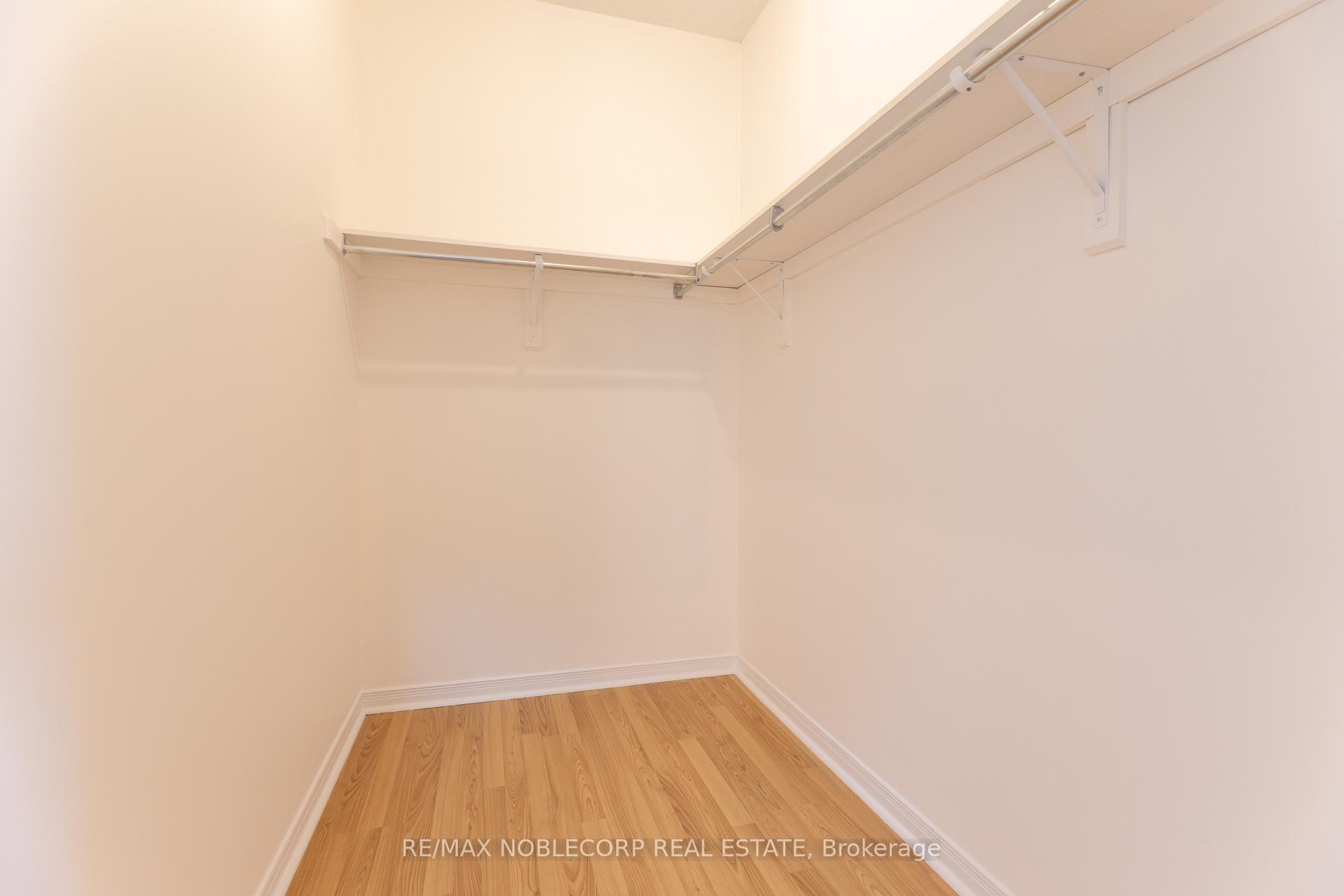 Photo 35 of 28 Opera Place, Vaughan, East Woodbridge — HOMEH